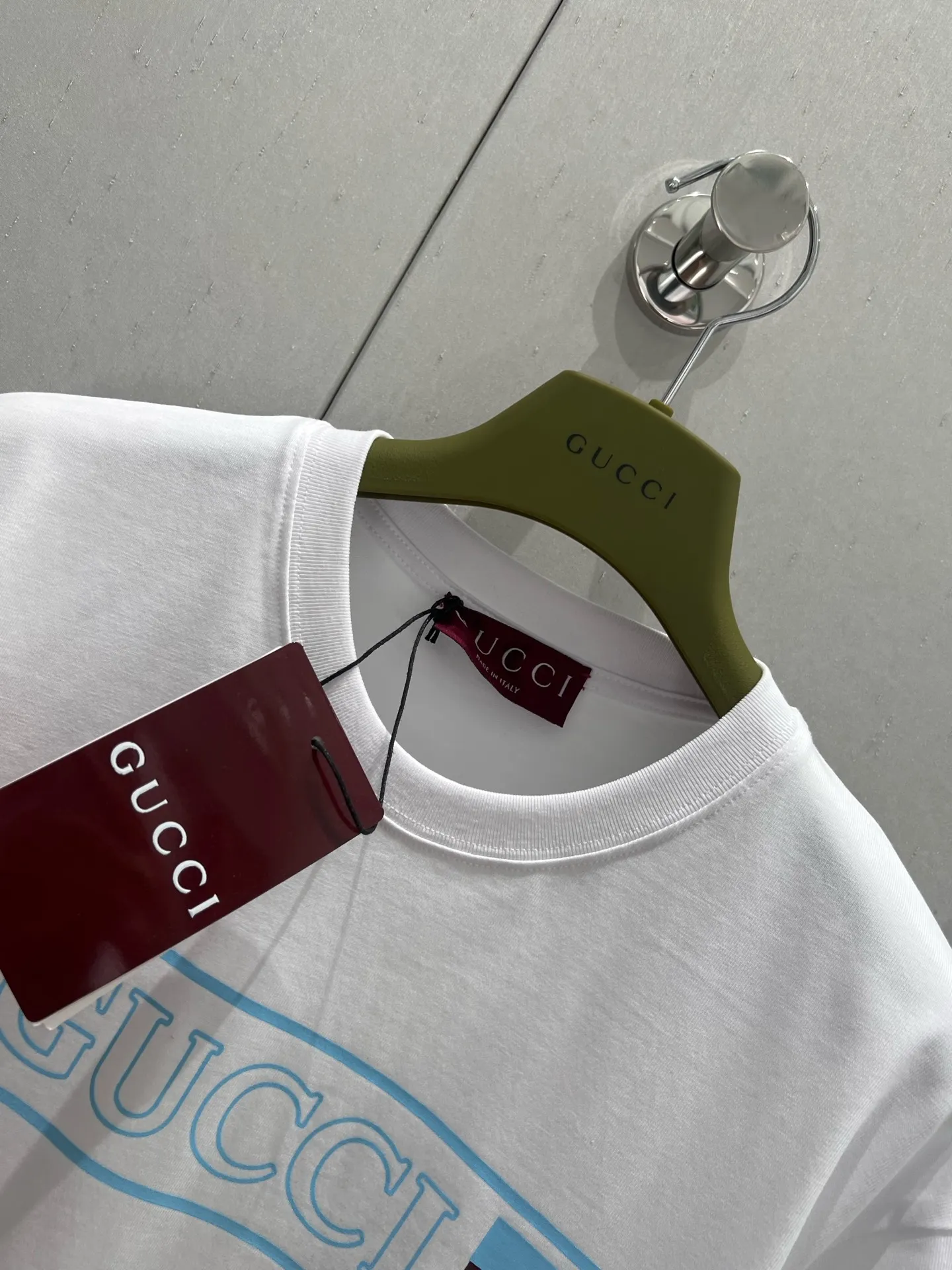 Gucci新作白ストライププリント半袖Tシャツ - 画像 (6)