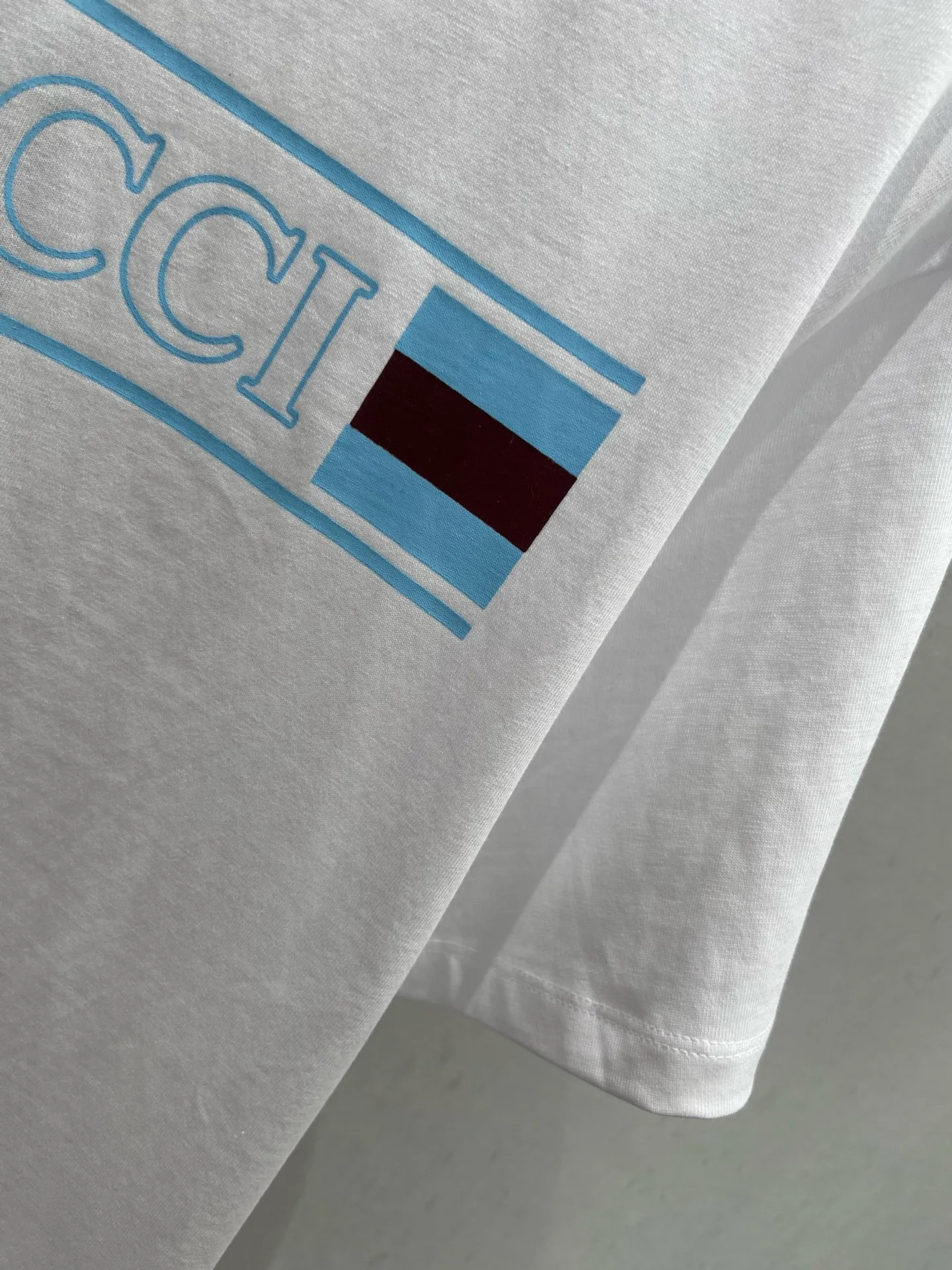 Gucci新作白ストライププリント半袖Tシャツ - 画像 (8)