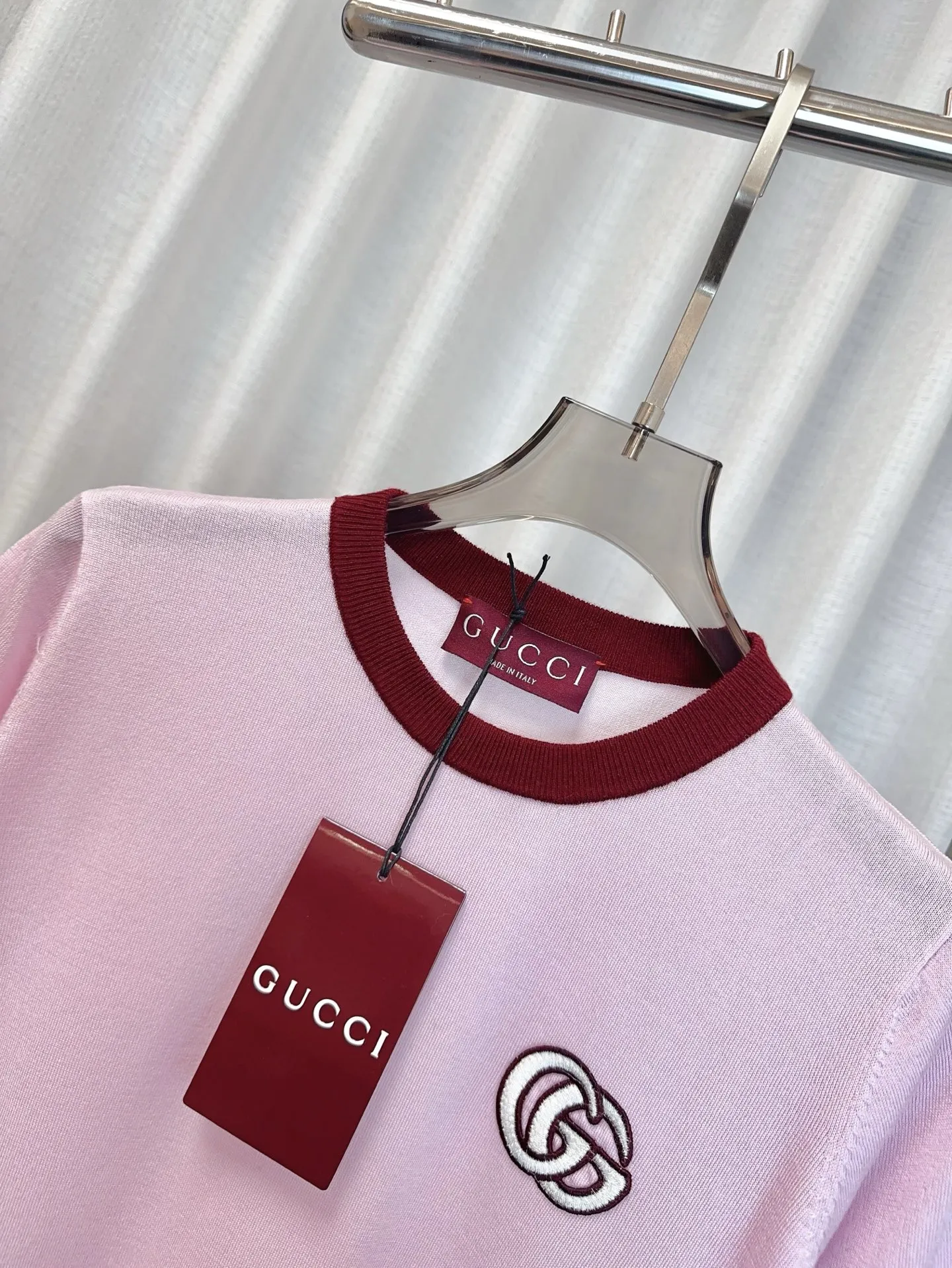 GUCCI新作ピンク半袖Tシャツ刺繍ロゴ - 画像 (7)