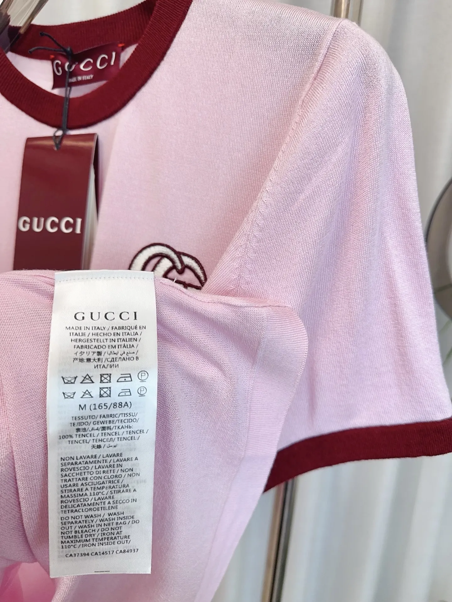 GUCCI新作ピンク半袖Tシャツ刺繍ロゴ - 画像 (9)