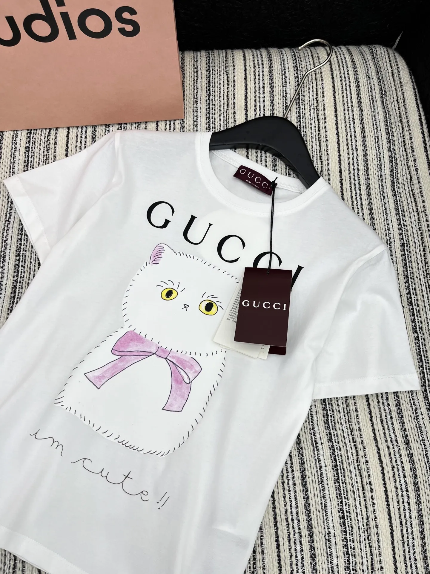 Gucci新作白プリント半袖Tシャツ - 画像 (3)