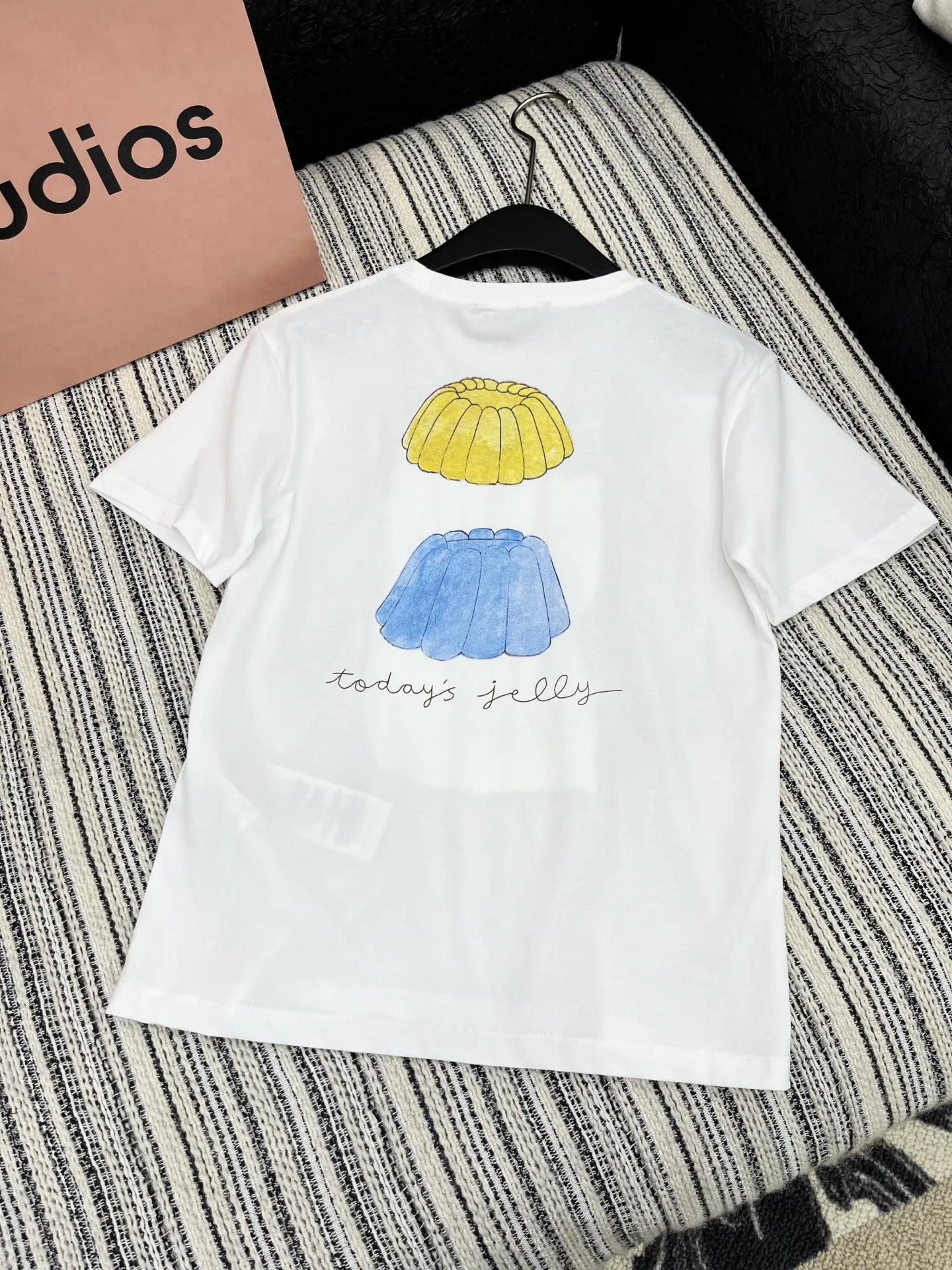 Gucci新作白プリント半袖Tシャツ - 画像 (7)