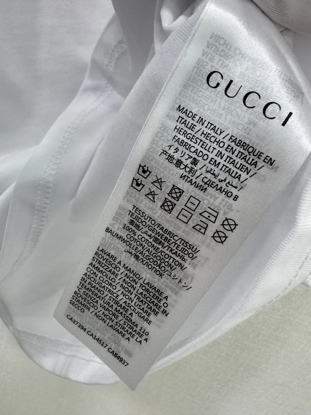 Gucci新作白アルファベット半袖Tシャツ - 画像 (7)