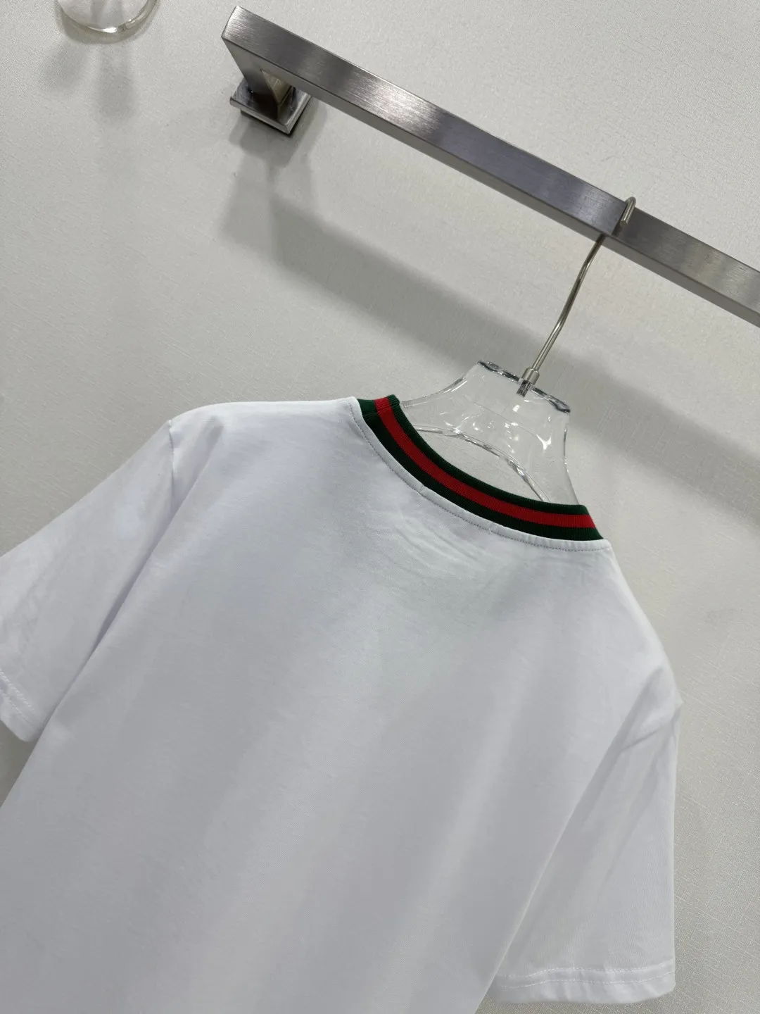 Gucci新作白アルファベット半袖Tシャツ - 画像 (9)