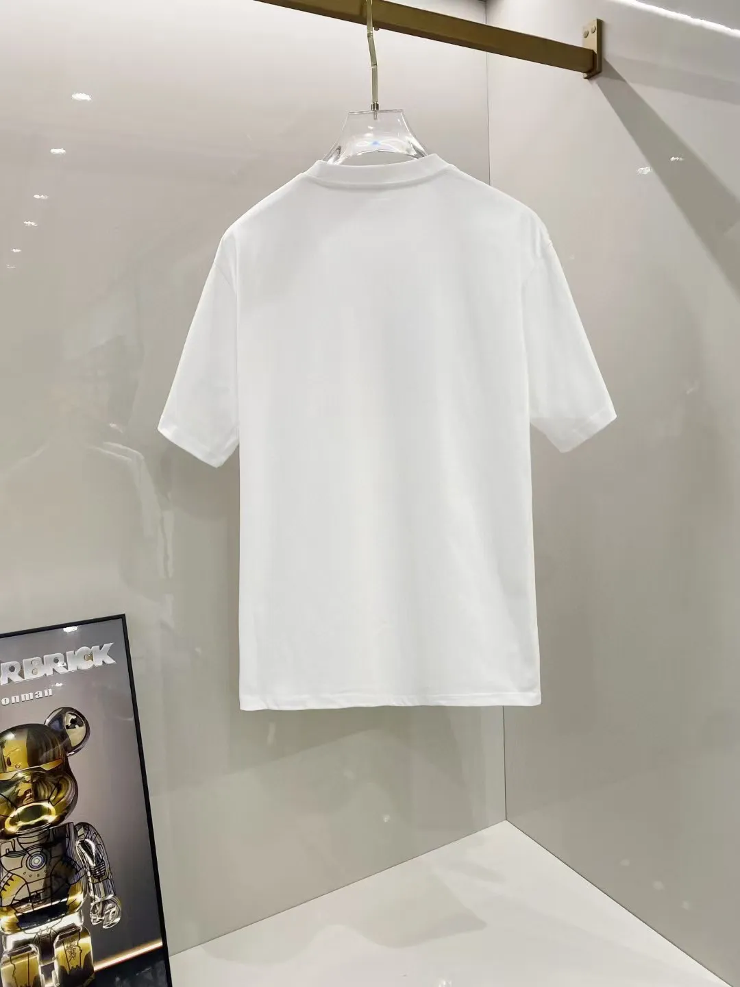 FENDI 黒Tシャツ2025春夏新作 - 画像 (10)