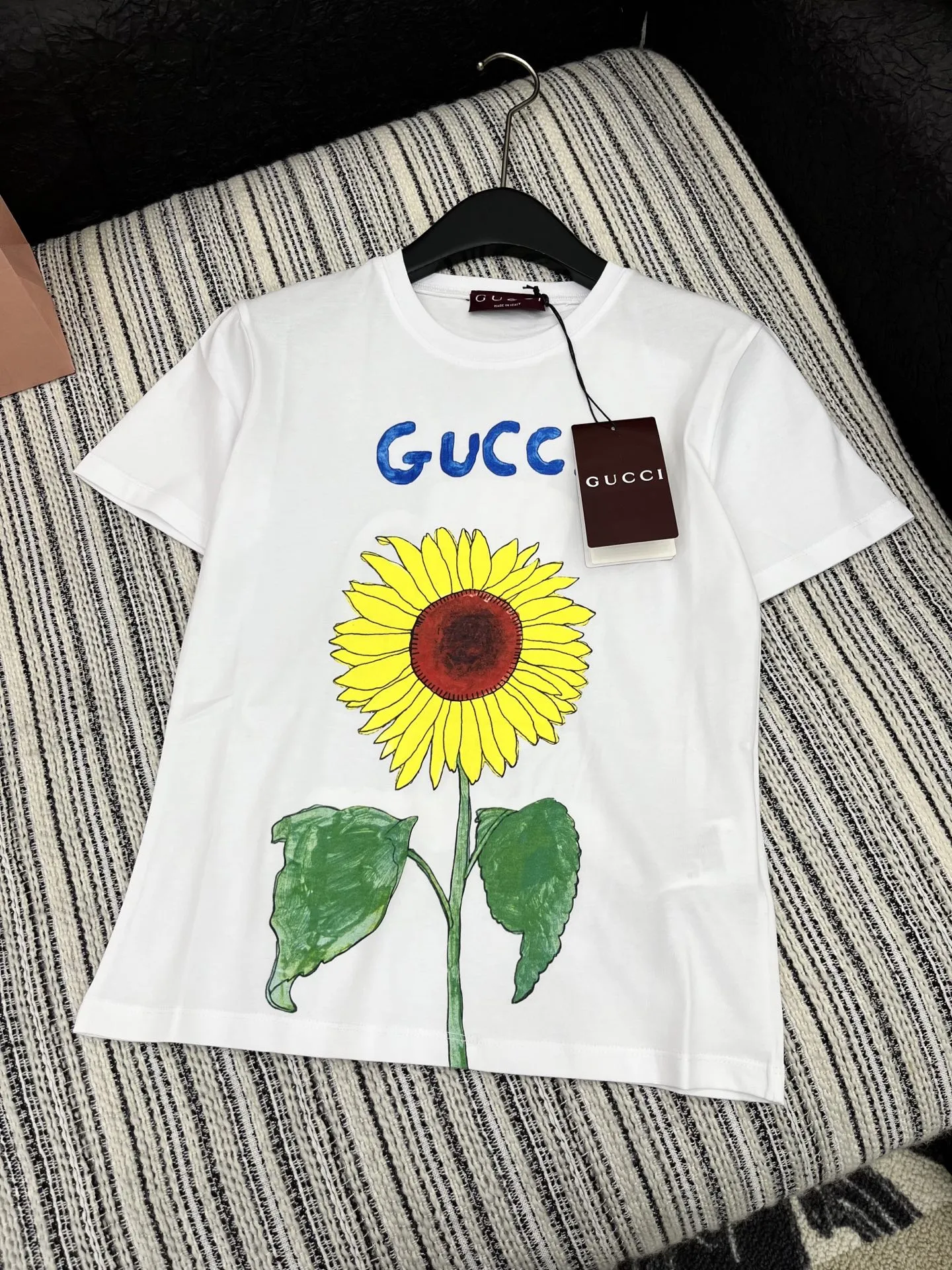 Gucci新作白黒プリント半袖Tシャツ
