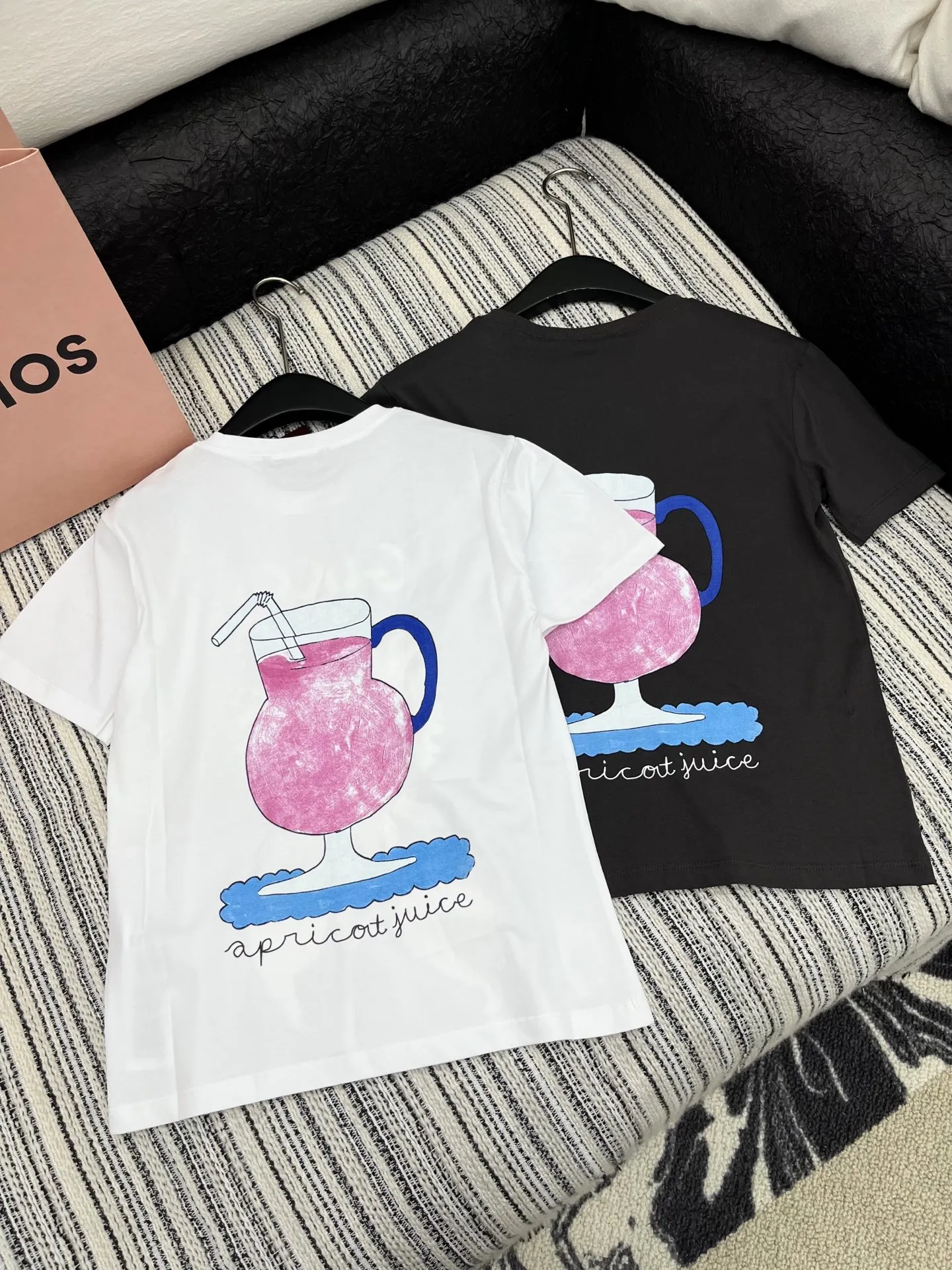 Gucci新作白黒プリント半袖Tシャツ - 画像 (5)