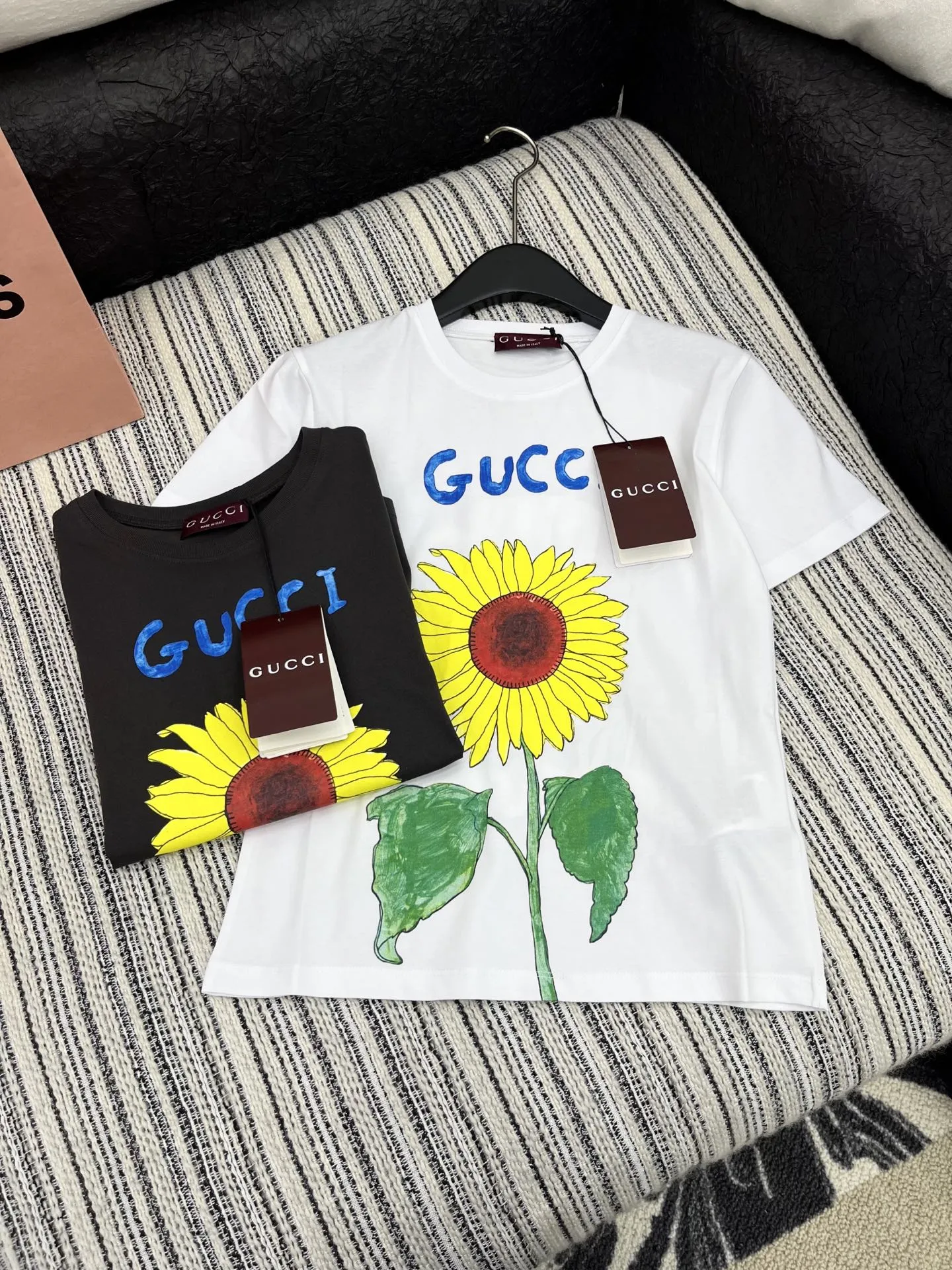 Gucci新作白黒プリント半袖Tシャツ - 画像 (6)