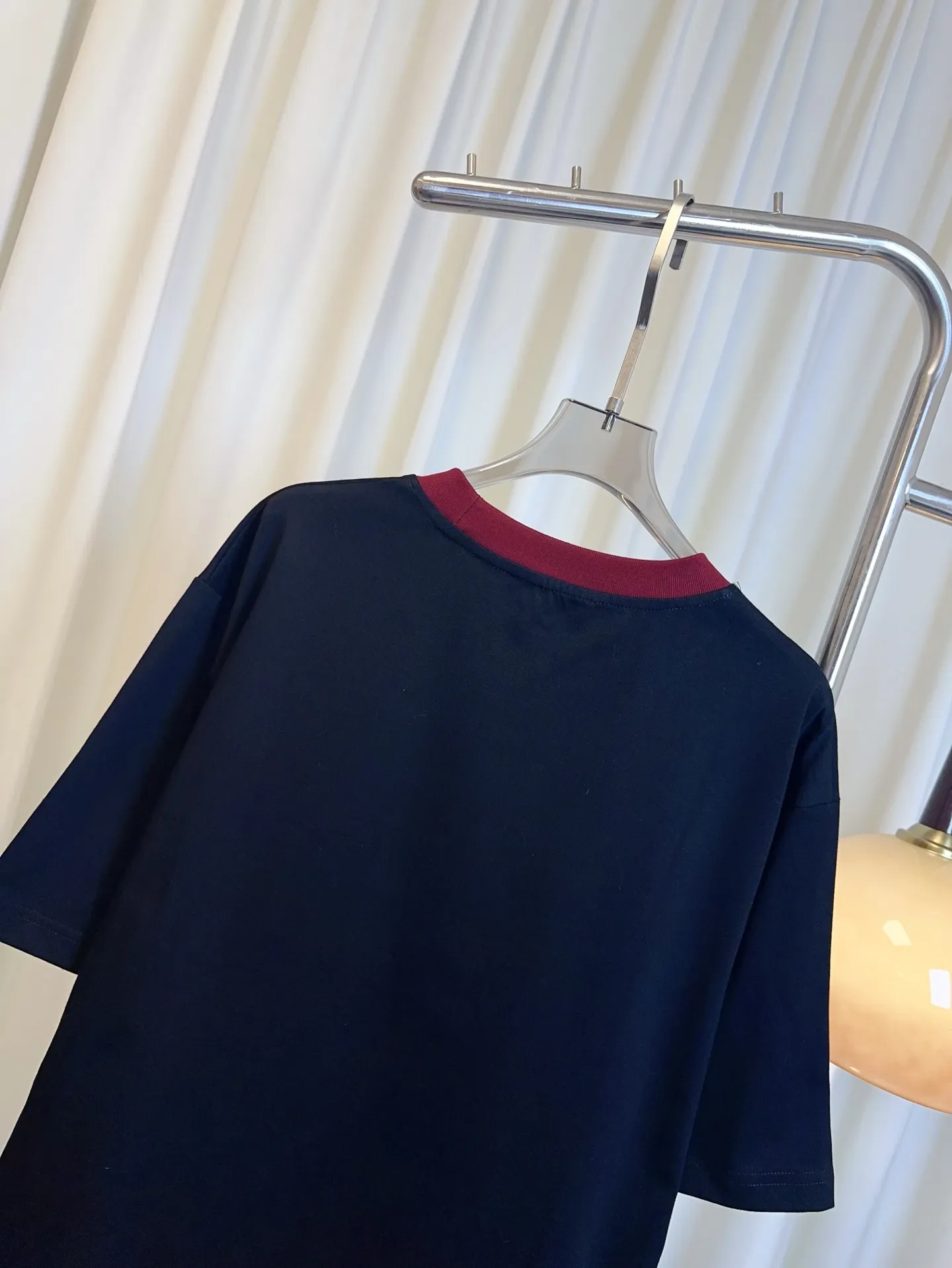 GUCCI新作黒プリント半袖Tシャツ - 画像 (6)