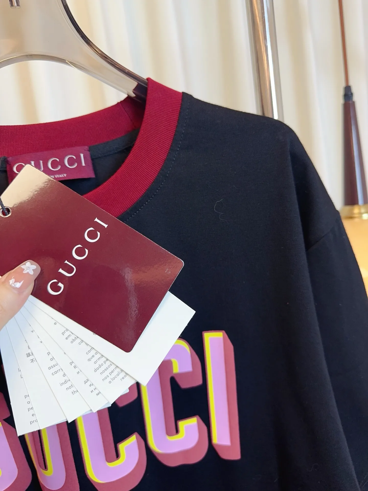 GUCCI新作黒プリント半袖Tシャツ - 画像 (7)