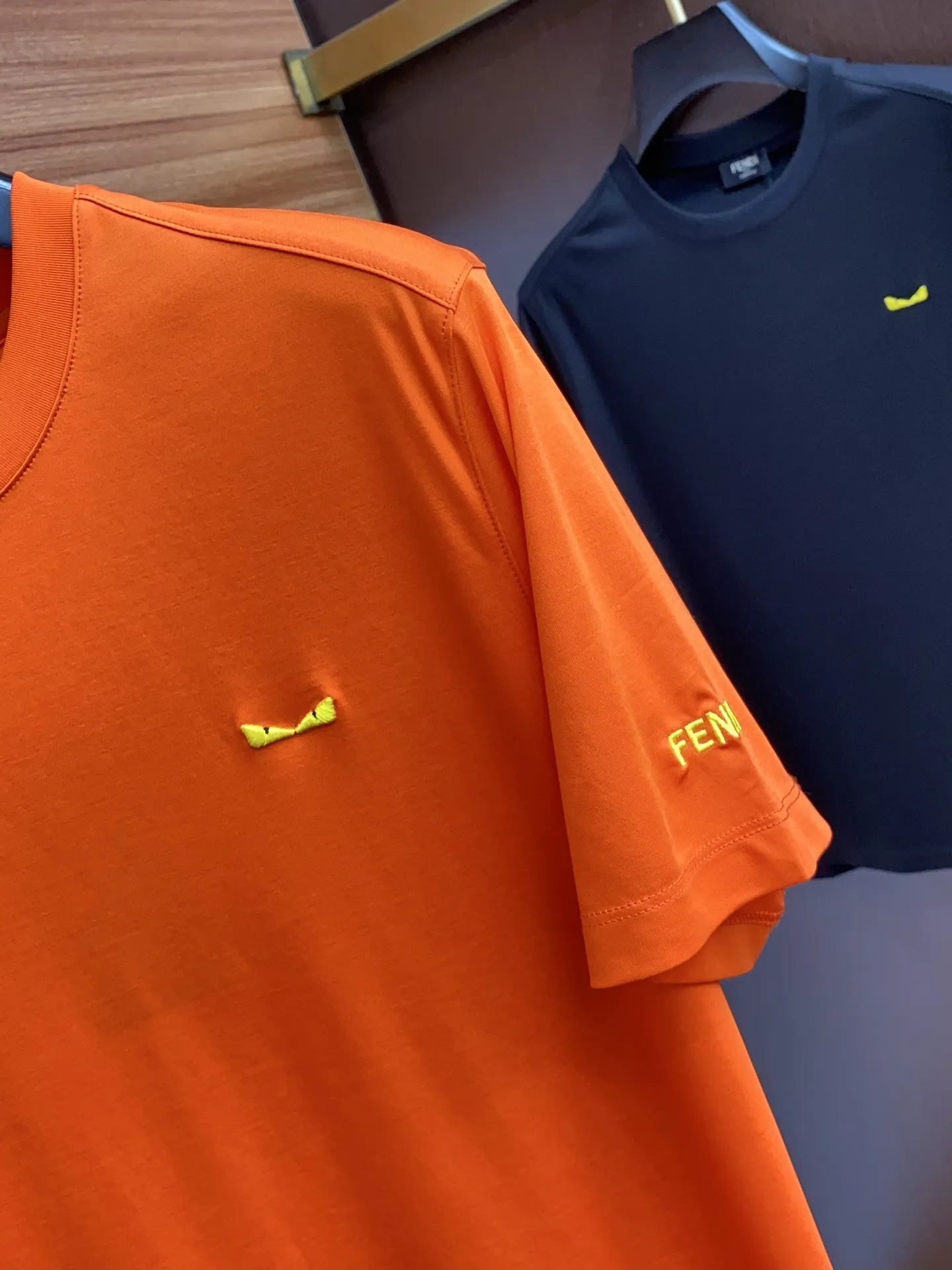 Fendi オレンジ 2025春夏新作ラウンドネックTシャツ - 画像 (5)