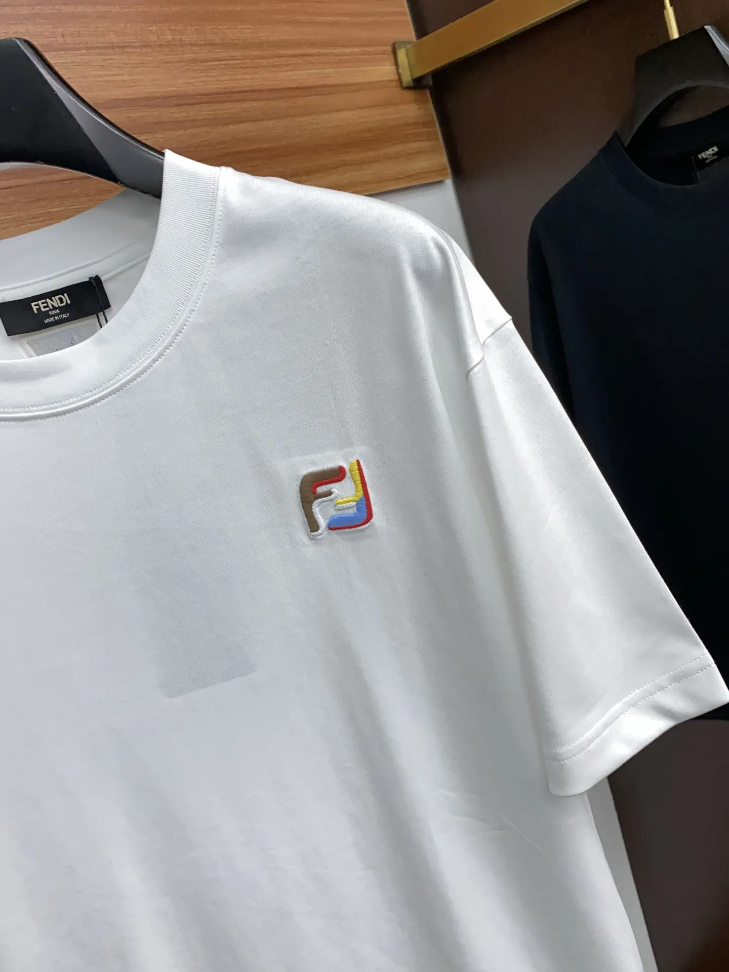 フェンディ新作白半袖TシャツM-3xL - 画像 (5)