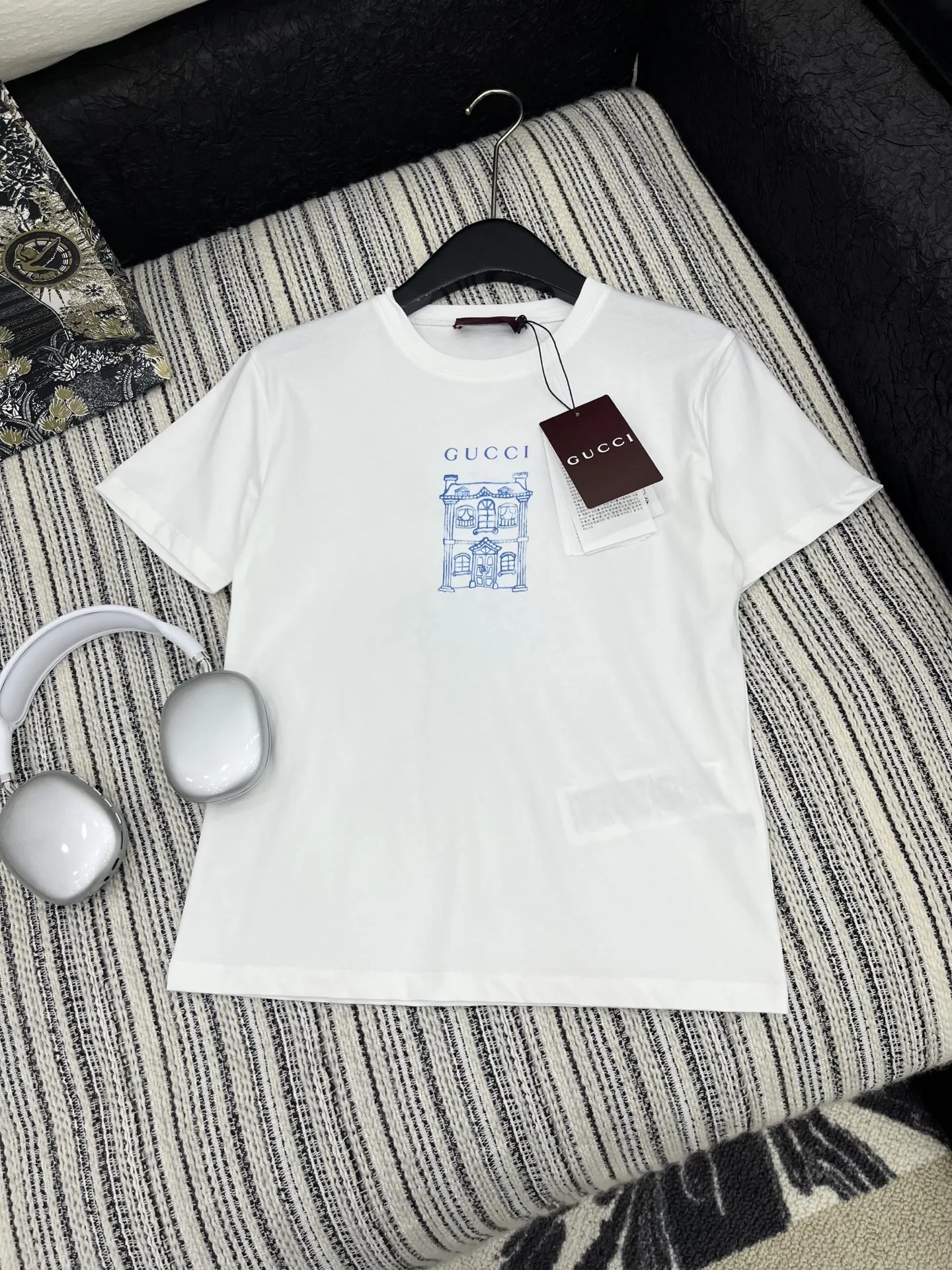 Gucci新作白プリント半袖Tシャツ