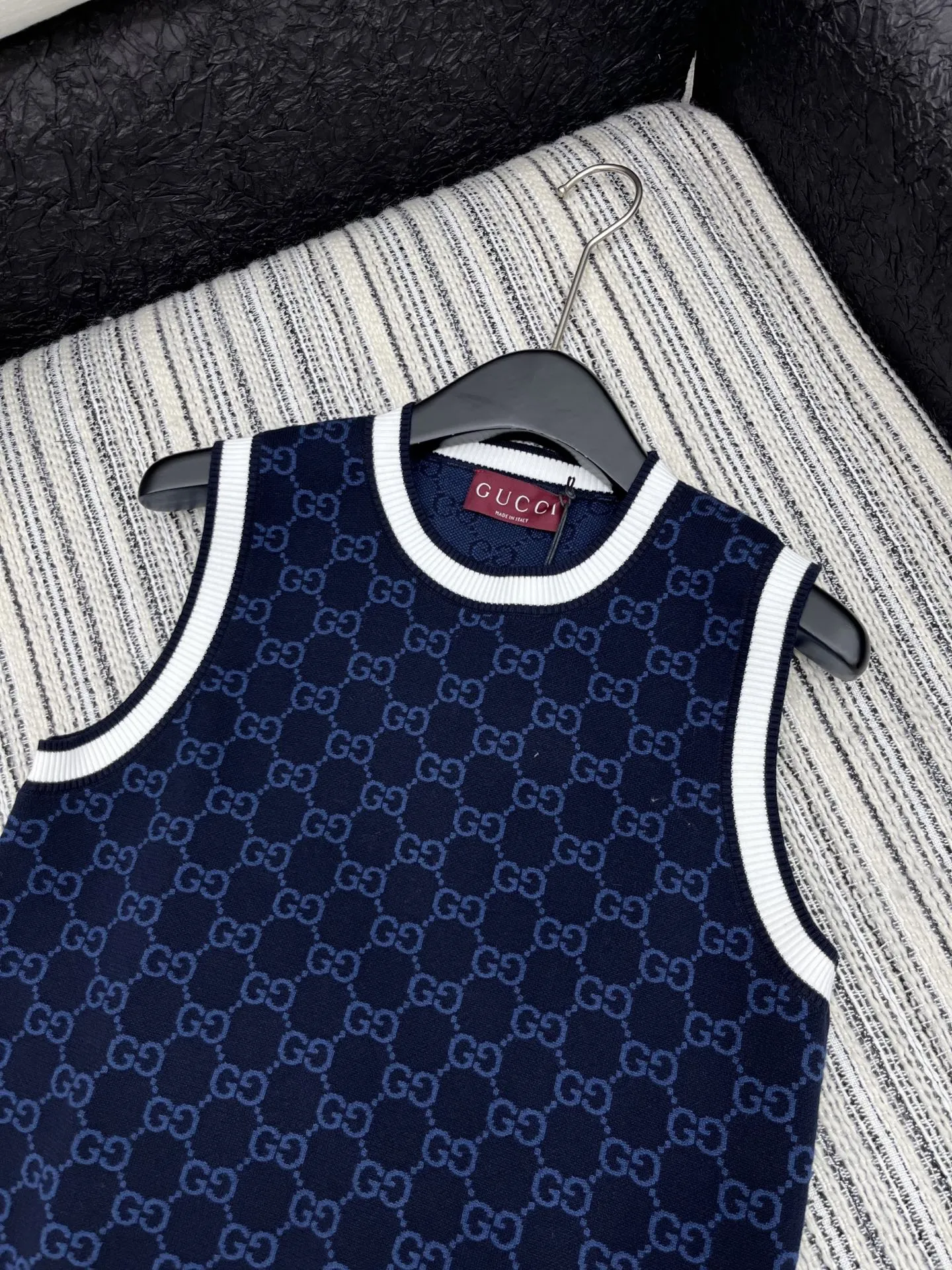Gucci新作ブルーニットベスト - 画像 (3)