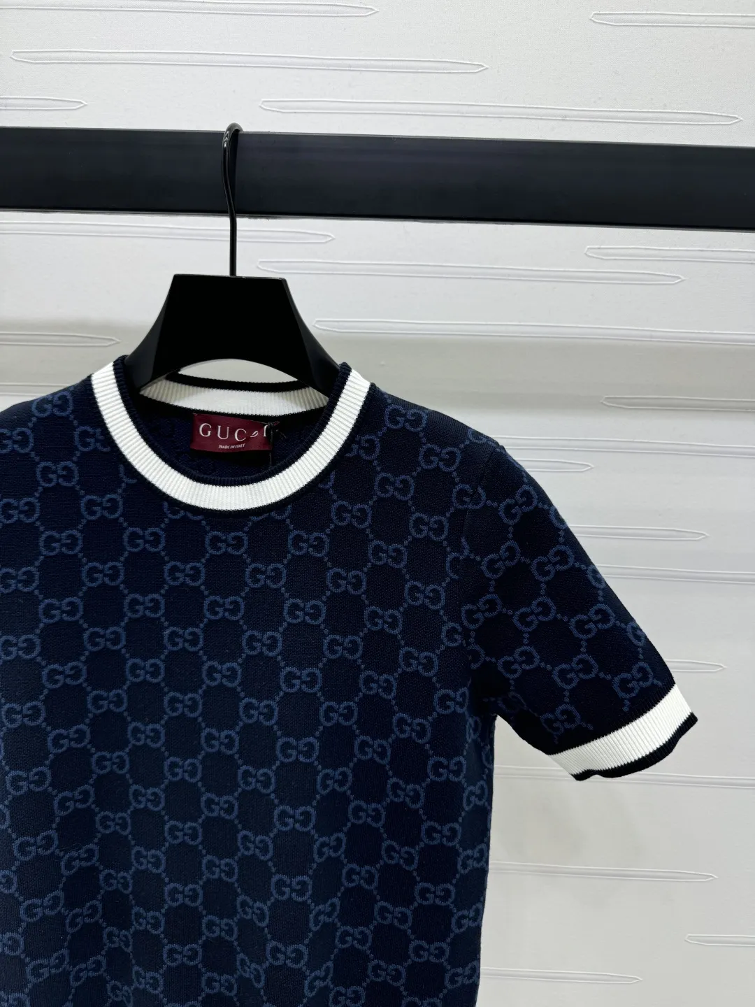 Gucci新作黒ニット半袖トップス - 画像 (3)