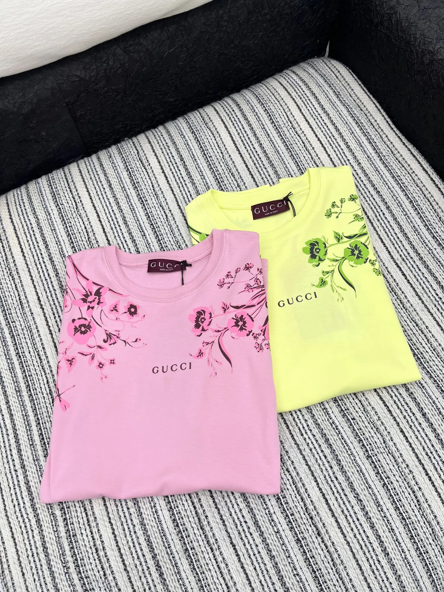 Gucci新作プリント半袖Tシャツピンク黄色 - 画像 (7)