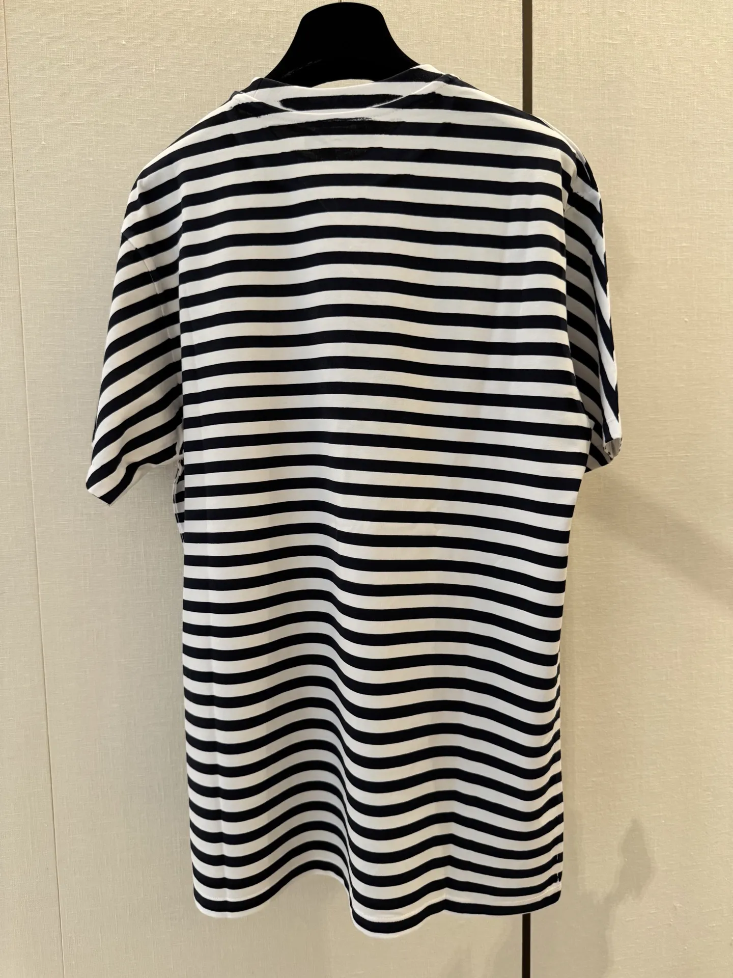 Gucci新作黒ストライププリント半袖Tシャツ - 画像 (6)