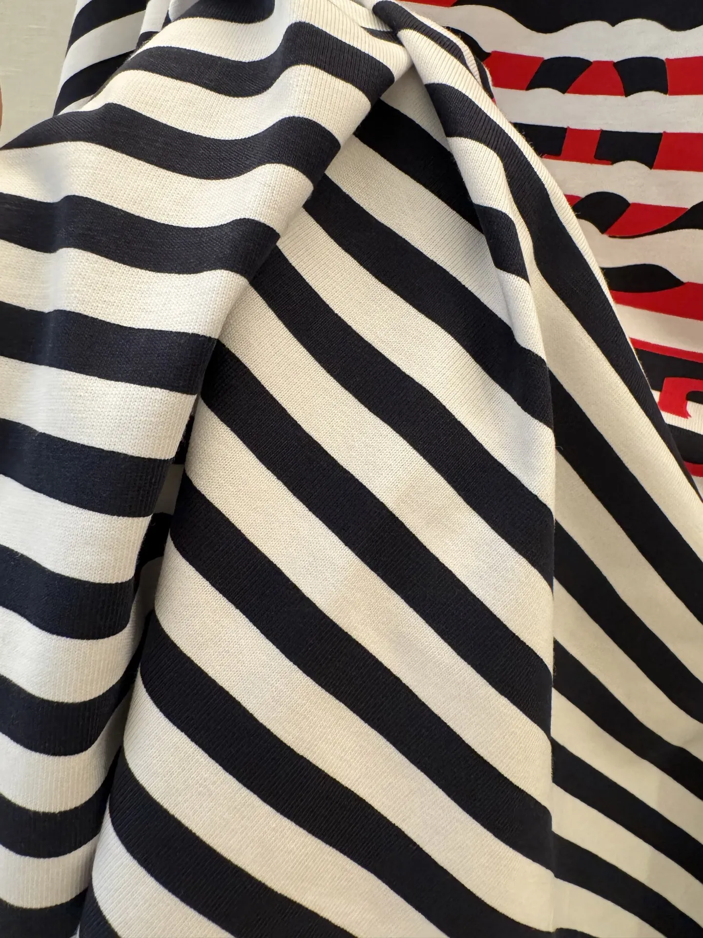 Gucci新作黒ストライププリント半袖Tシャツ - 画像 (9)