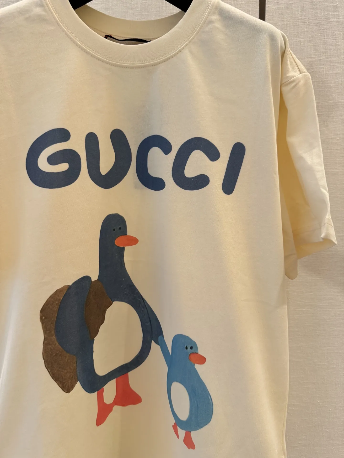 Gucci新作クリームプリント半袖Tシャツ - 画像 (6)
