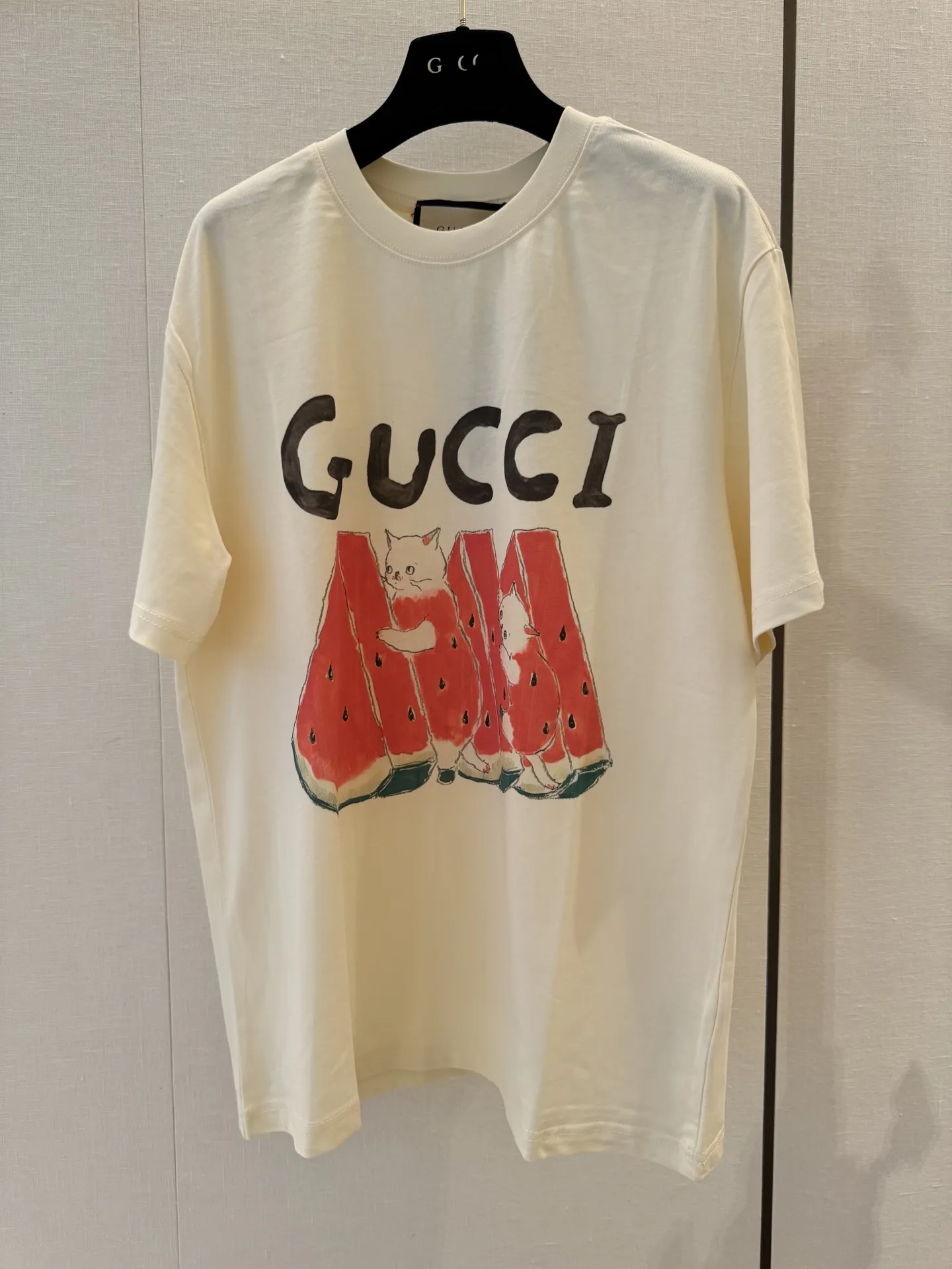 Gucci新作フルーツプリント半袖Tシャツ白