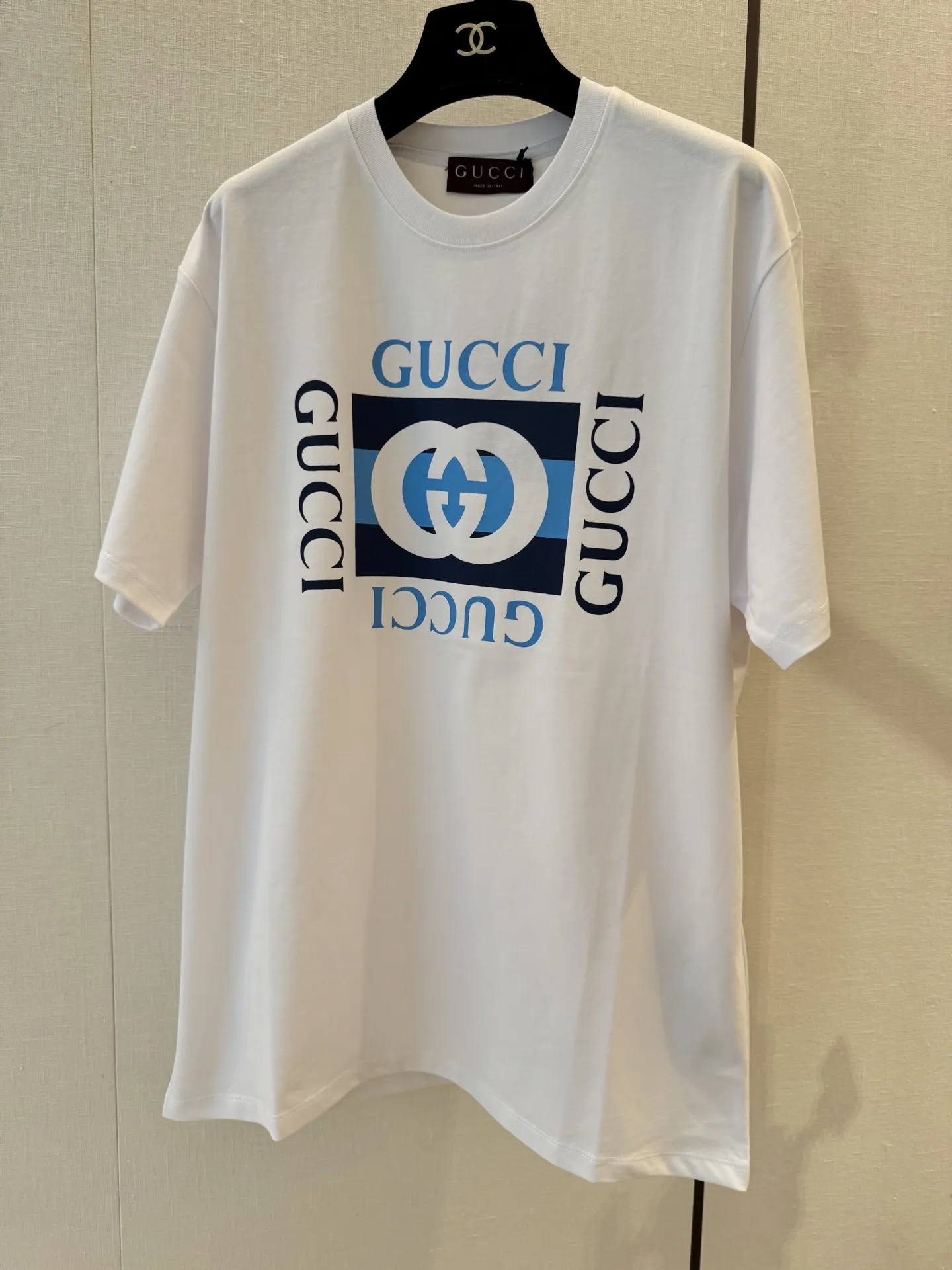 Gucci新作白プリント半袖Tシャツ