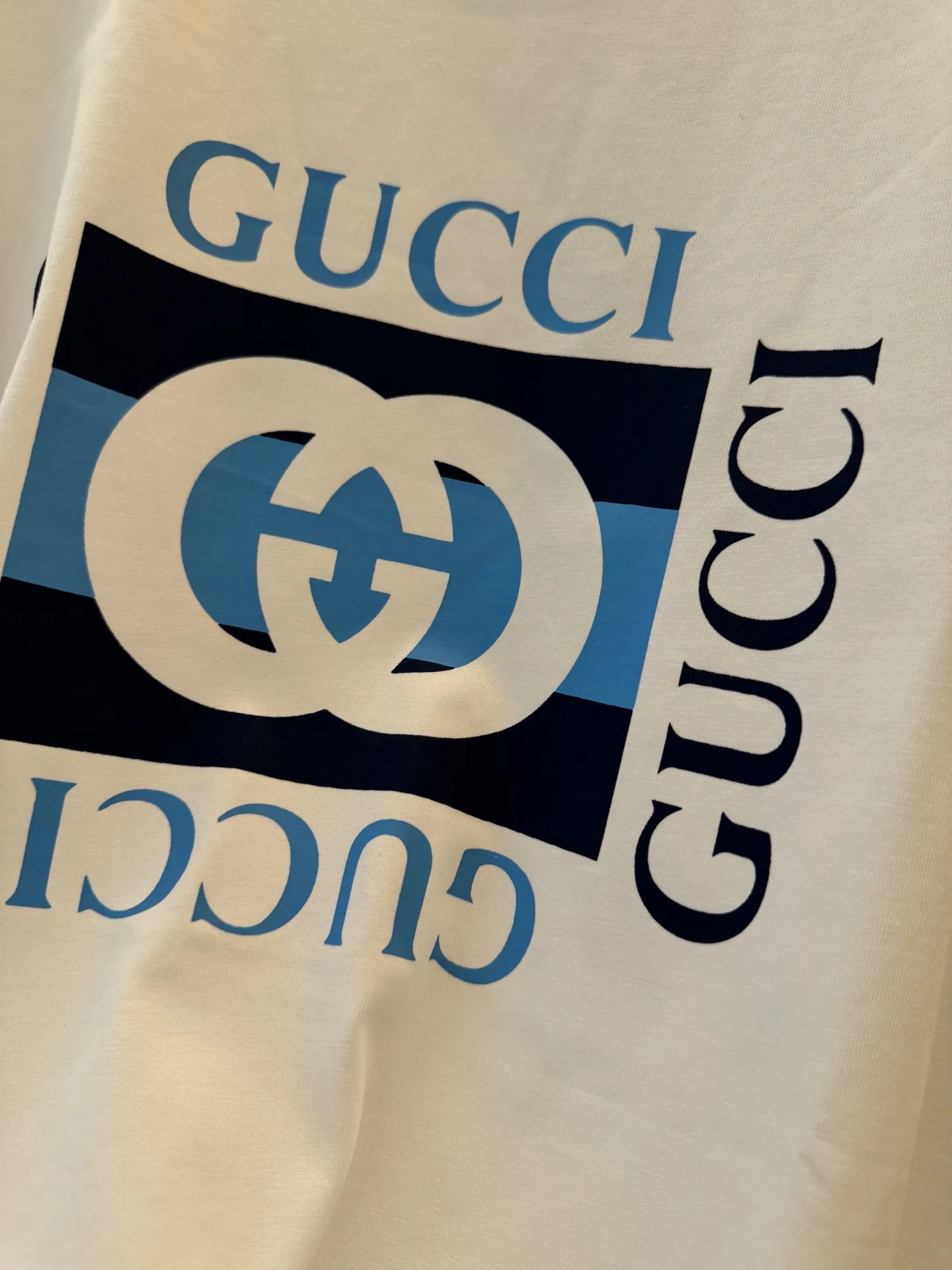 Gucci新作白プリント半袖Tシャツ - 画像 (7)