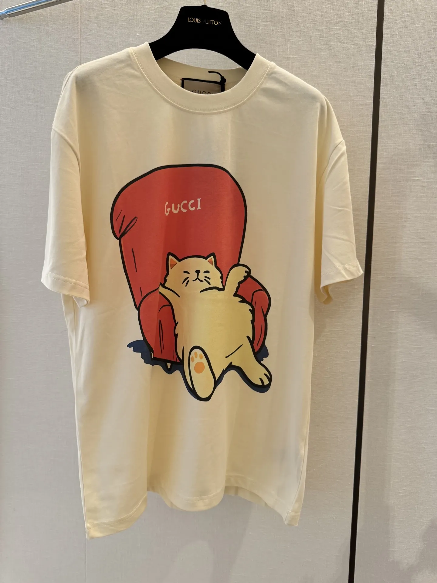 Gucci新作猫プリント半袖Tシャツ白 - 画像 (4)