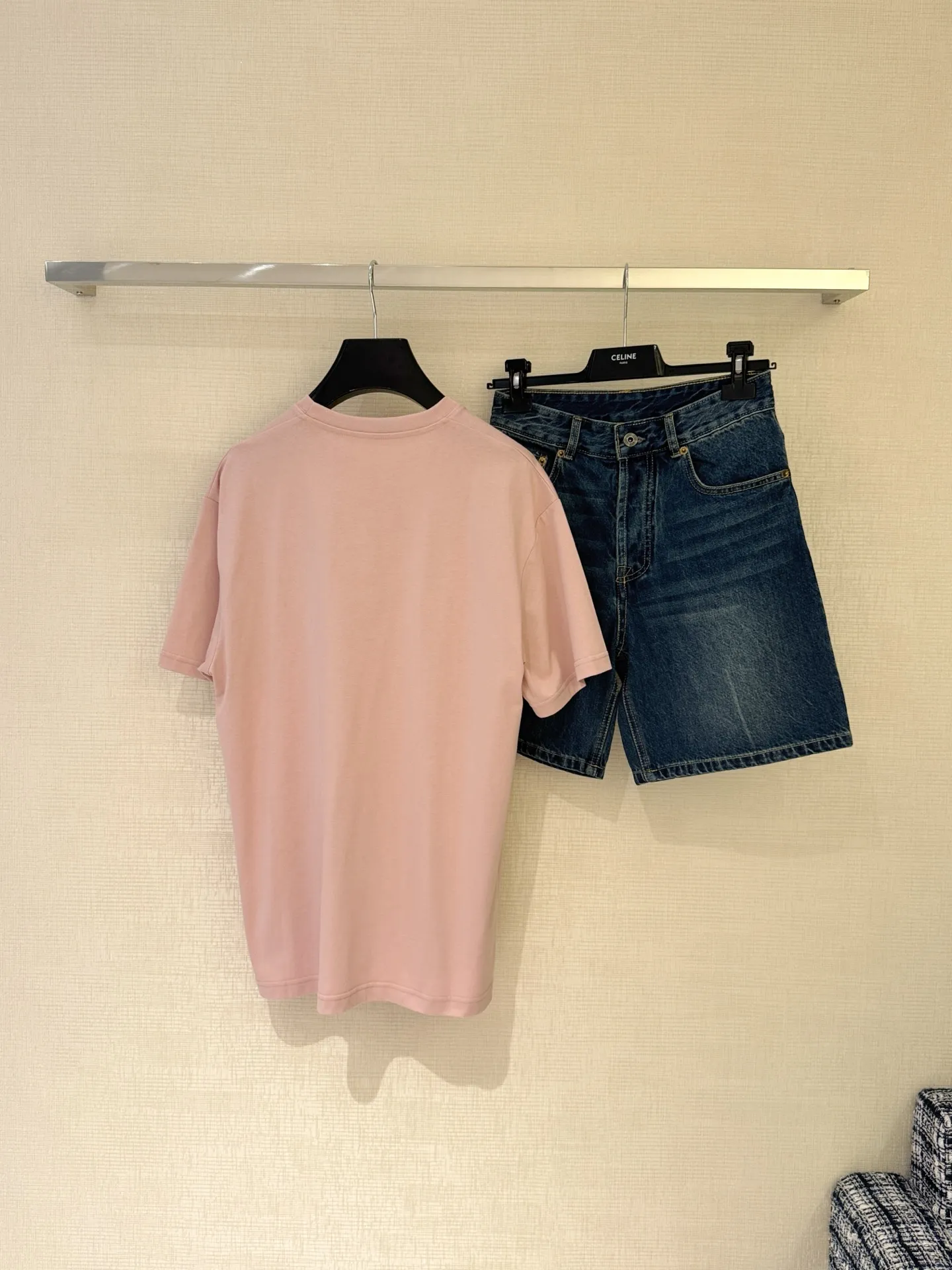 Gucci新作ピンク刺繍半袖Tシャツ - 画像 (7)