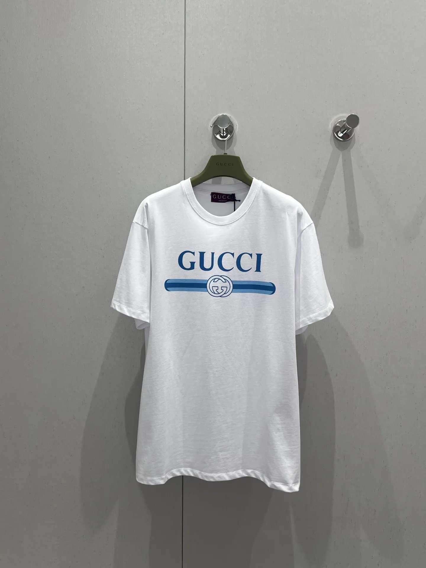 Gucci新作白プリント半袖Tシャツ