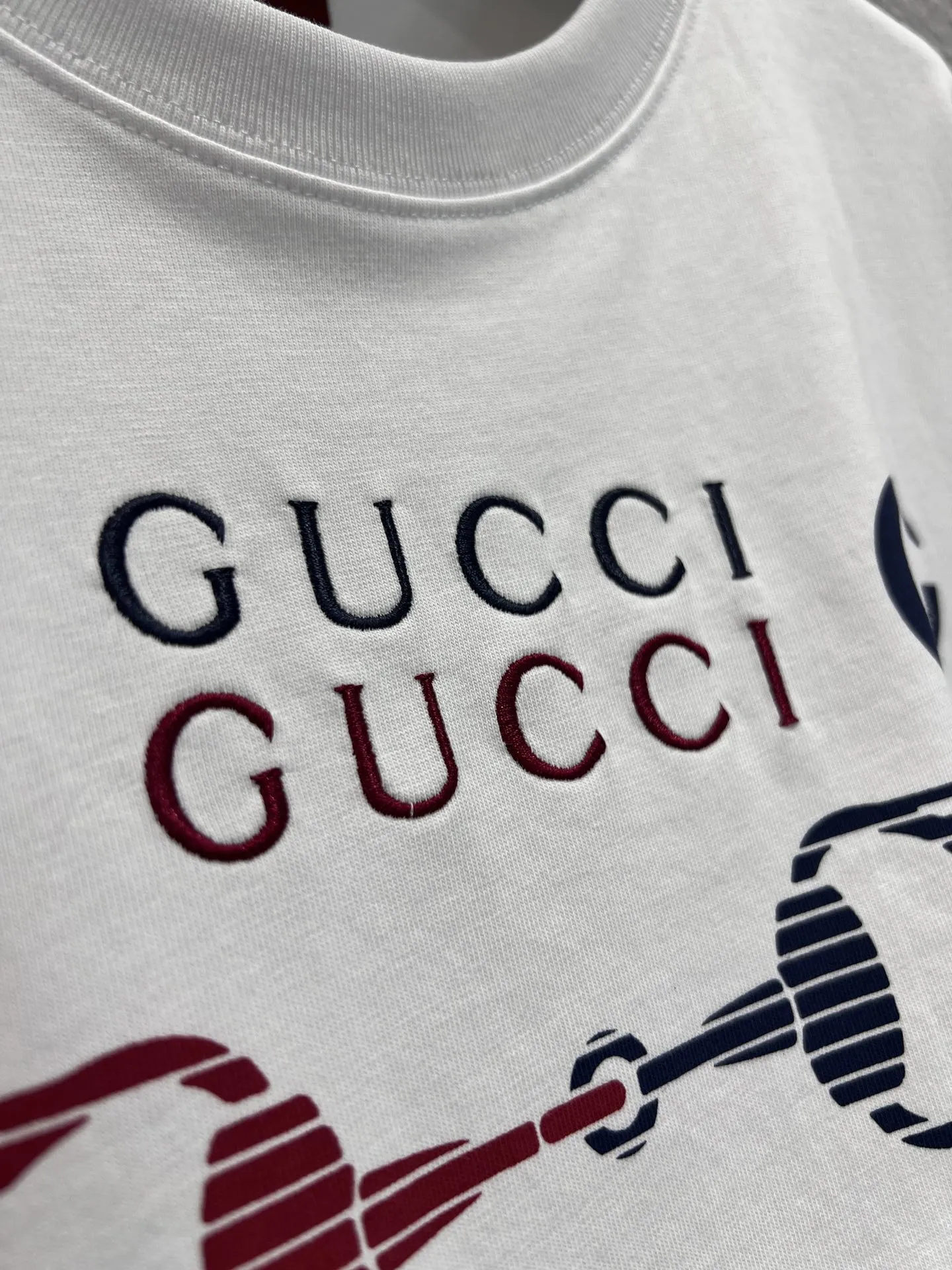 GUCCI新作ホースビットプリント半袖Tシャツ白 - 画像 (6)