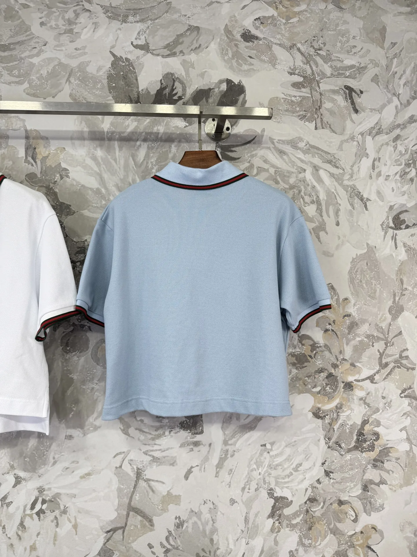 Gucci 新作 ライトブルー ポロ半袖Tシャツ - 画像 (10)