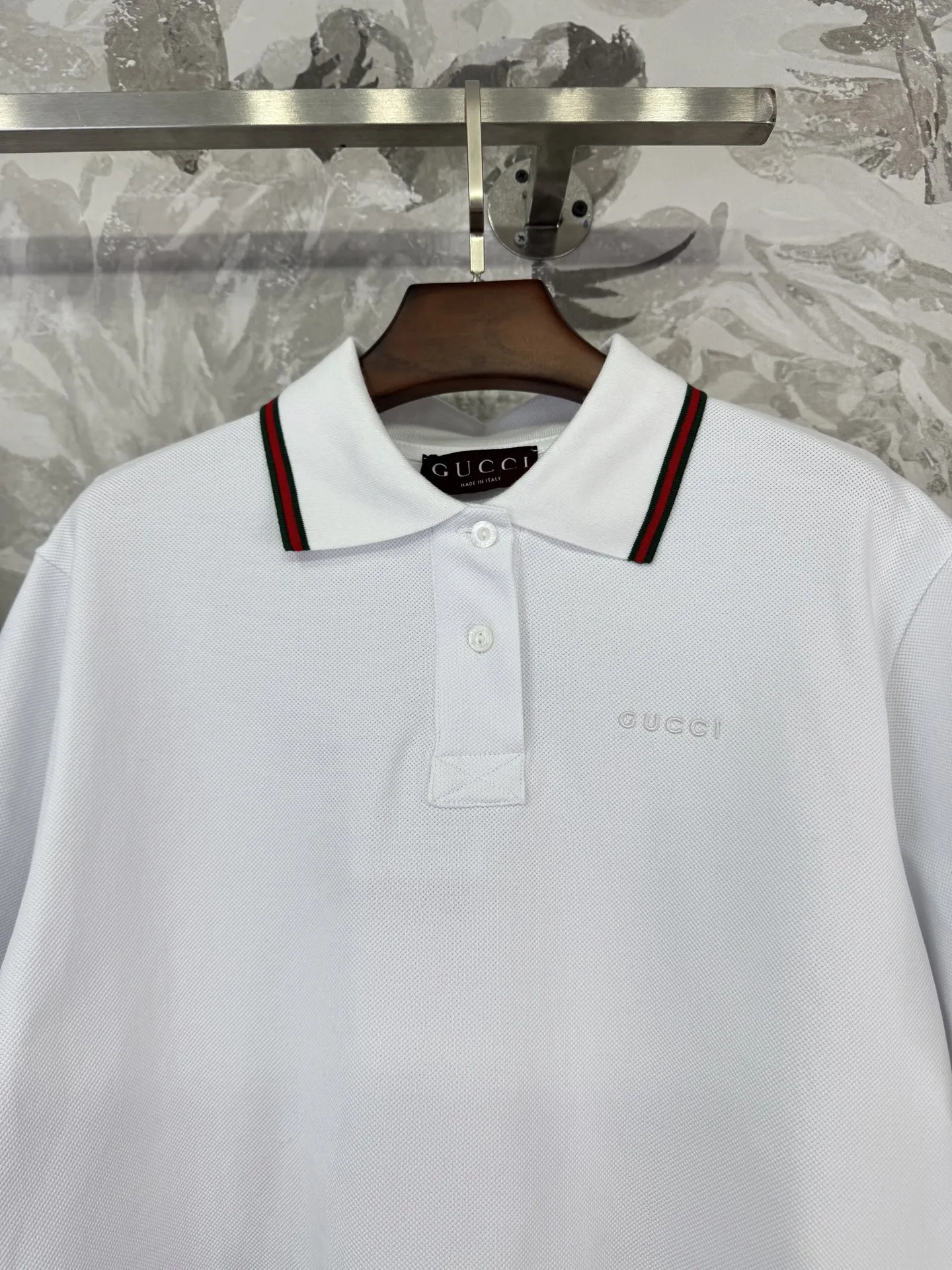 Gucci新作白ストライプ半袖ポロTシャツ - 画像 (3)