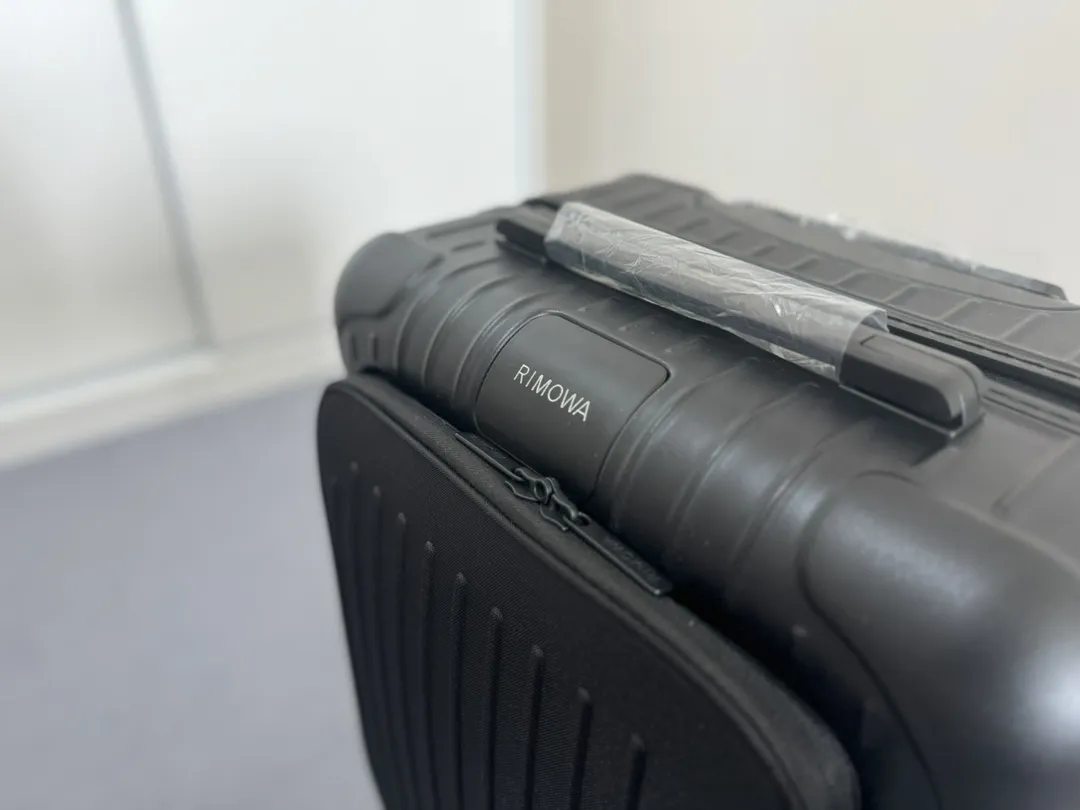 Rimowa 21インチスリーブ ブラック グレー ハードケース - 画像 (8)