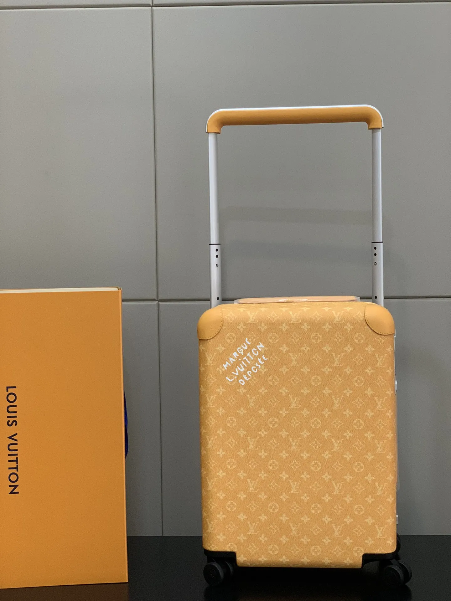 HORIZON キャリーケース ベージュ オリジナルデザイン - 画像 (6)