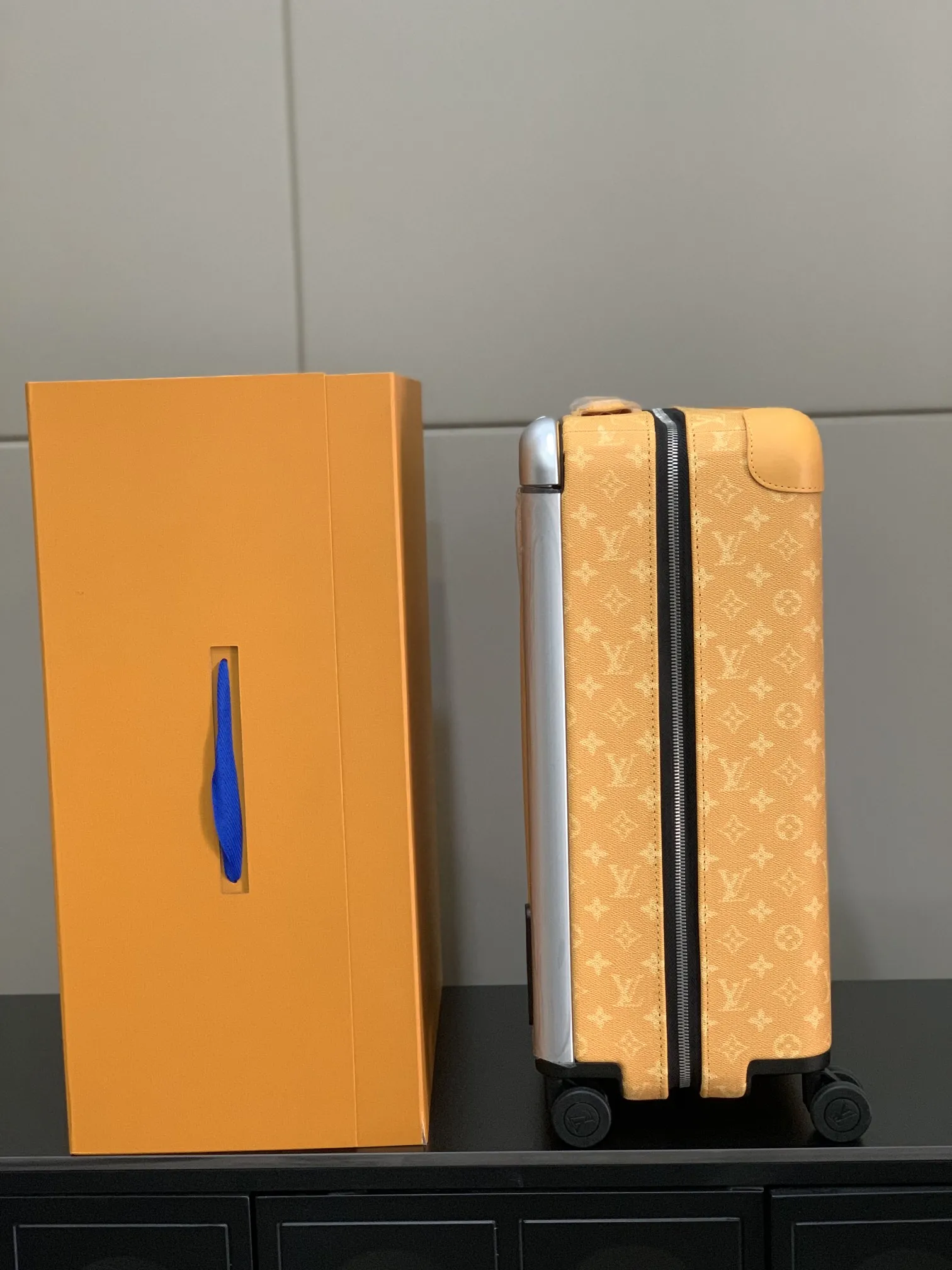 HORIZON キャリーケース ベージュ オリジナルデザイン - 画像 (8)