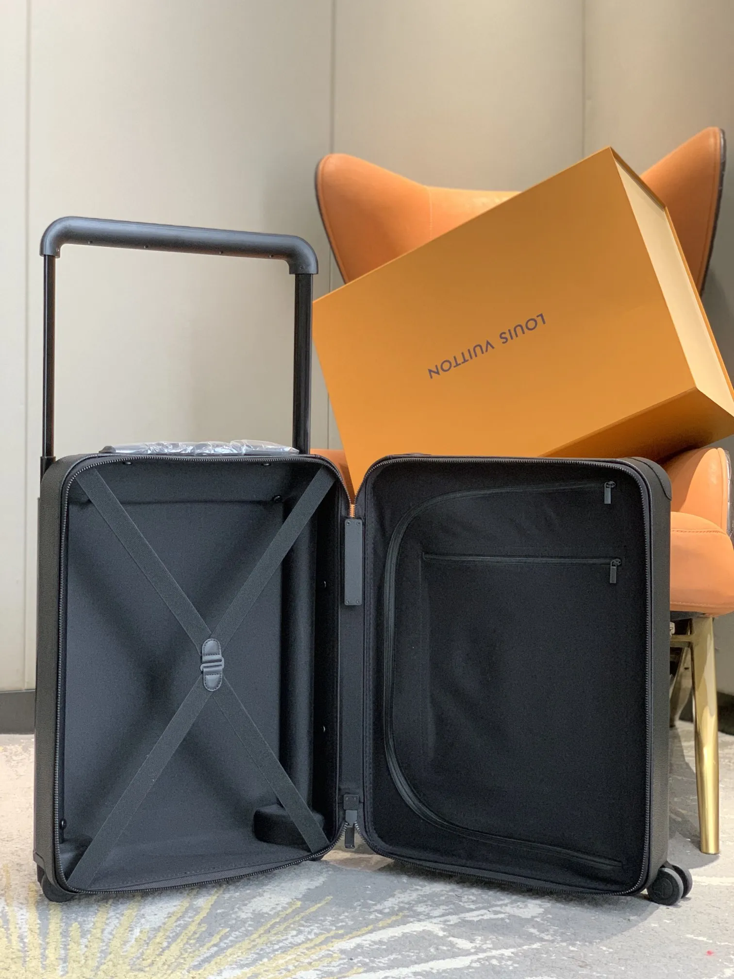 HORIZON 四輪キャリーケース ブラック 20インチ - 画像 (10)