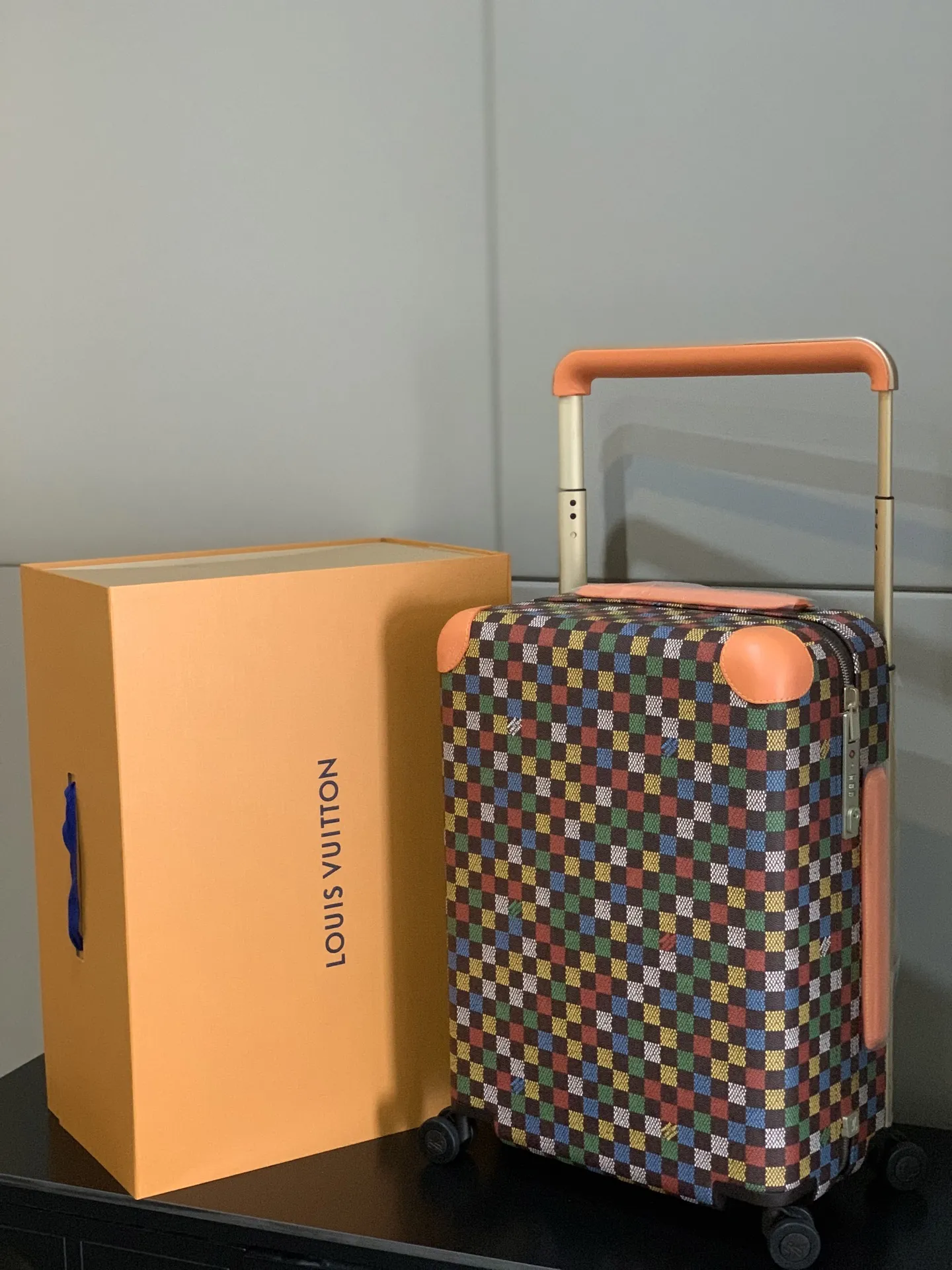 LOUIS VUITTON 55cm チェック柄 四輪キャリーケース - 画像 (11)