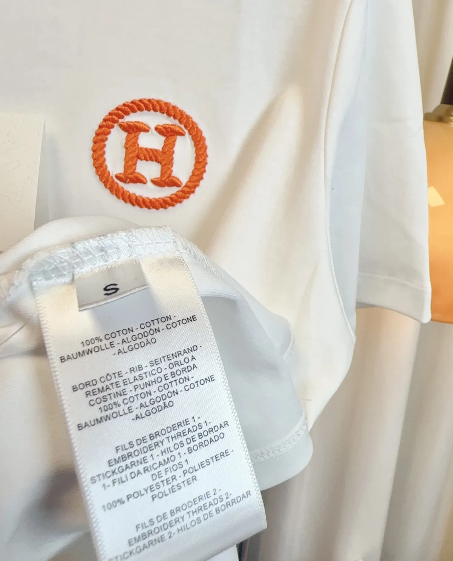 HERMES新作刺繍ロゴ半袖Tシャツ白 - 画像 (10)