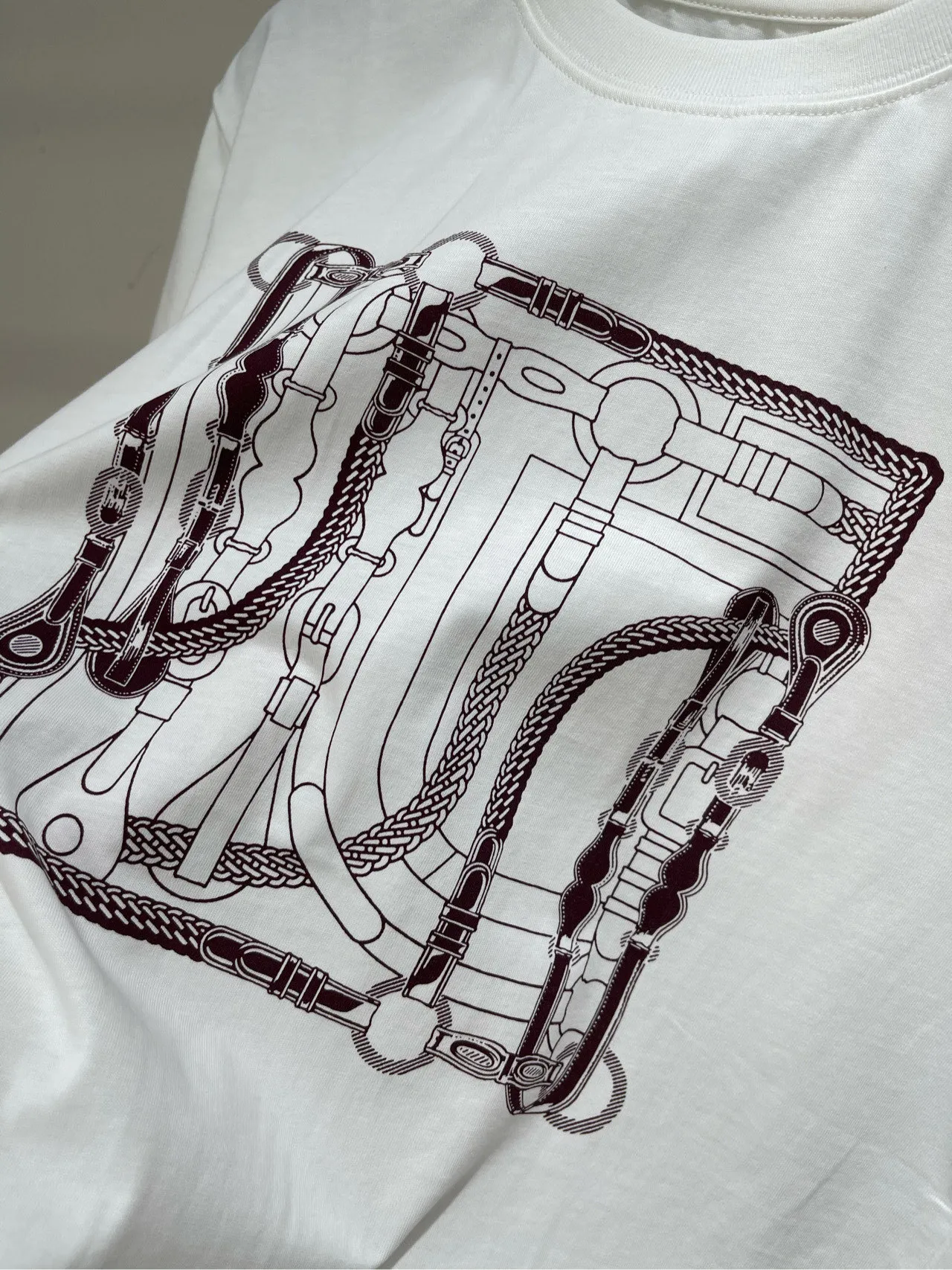 Hermes新作白いプリント半袖Tシャツ - 画像 (6)