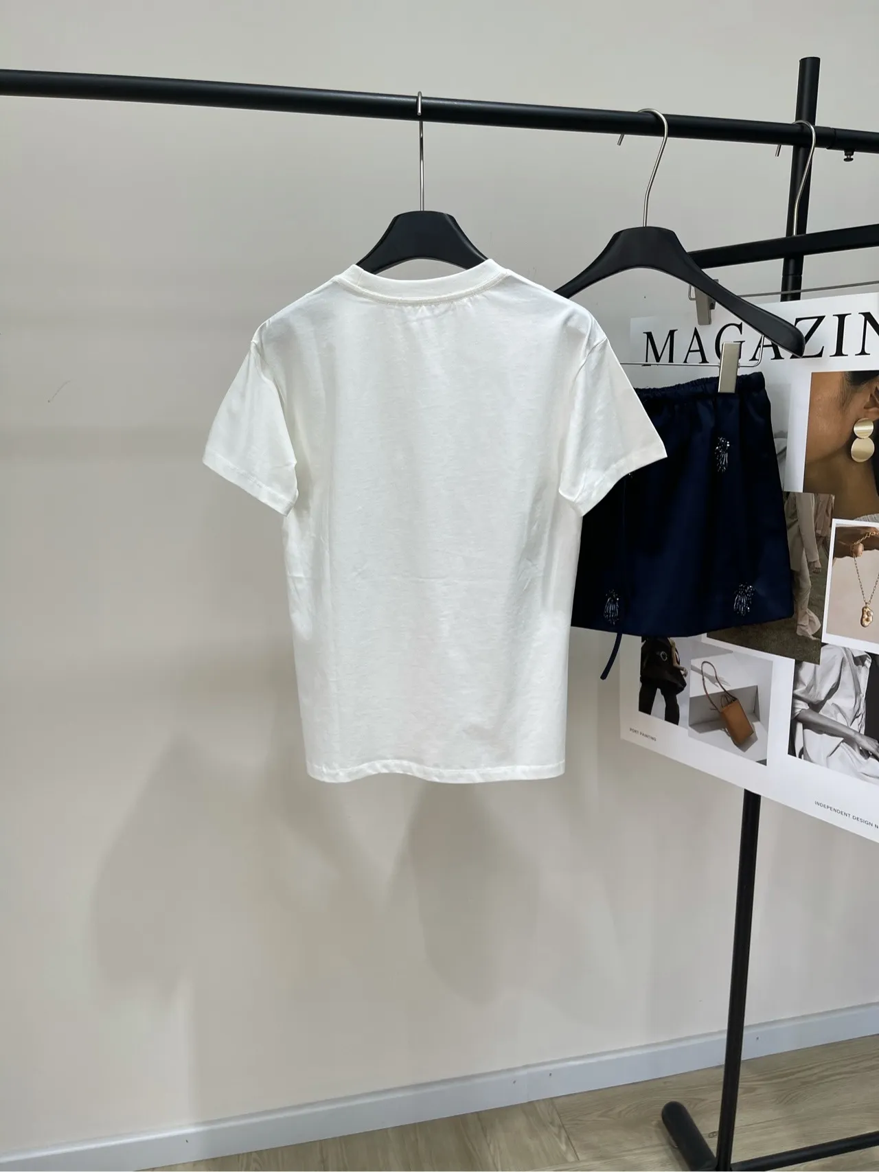 Hermes新作白いプリント半袖Tシャツ - 画像 (10)