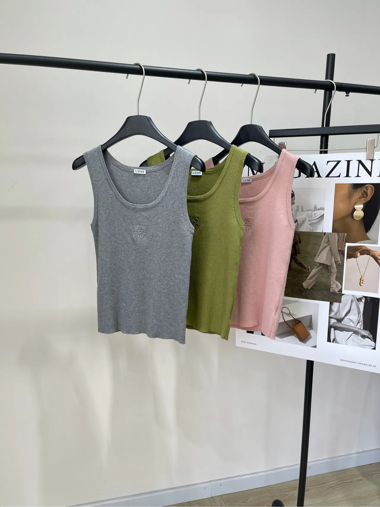 Loew三色刺繍ニットベストピンクグレーアプリコット - 画像 (8)