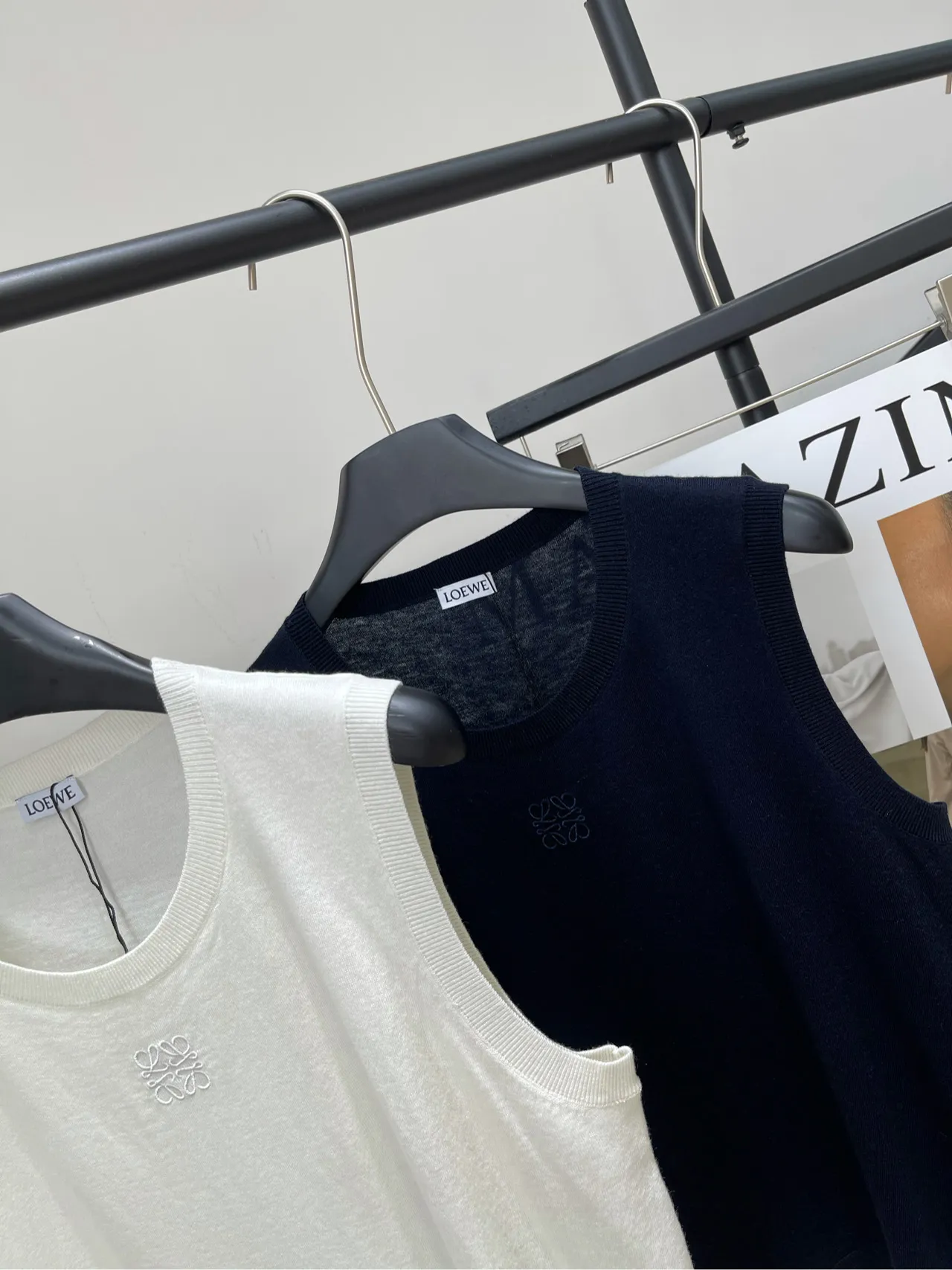 loewe新作黒白ニットベスト - 画像 (3)