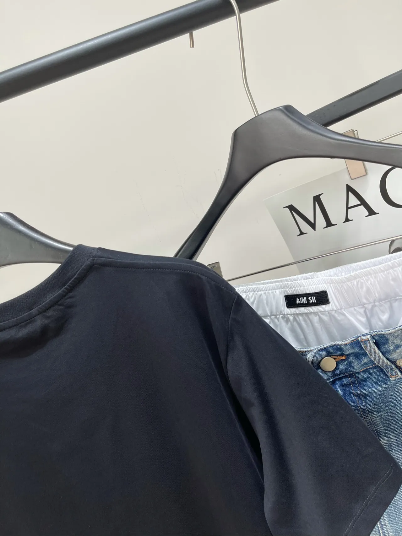 Loewe新作黒アルファベット半袖Tシャツ - 画像 (10)