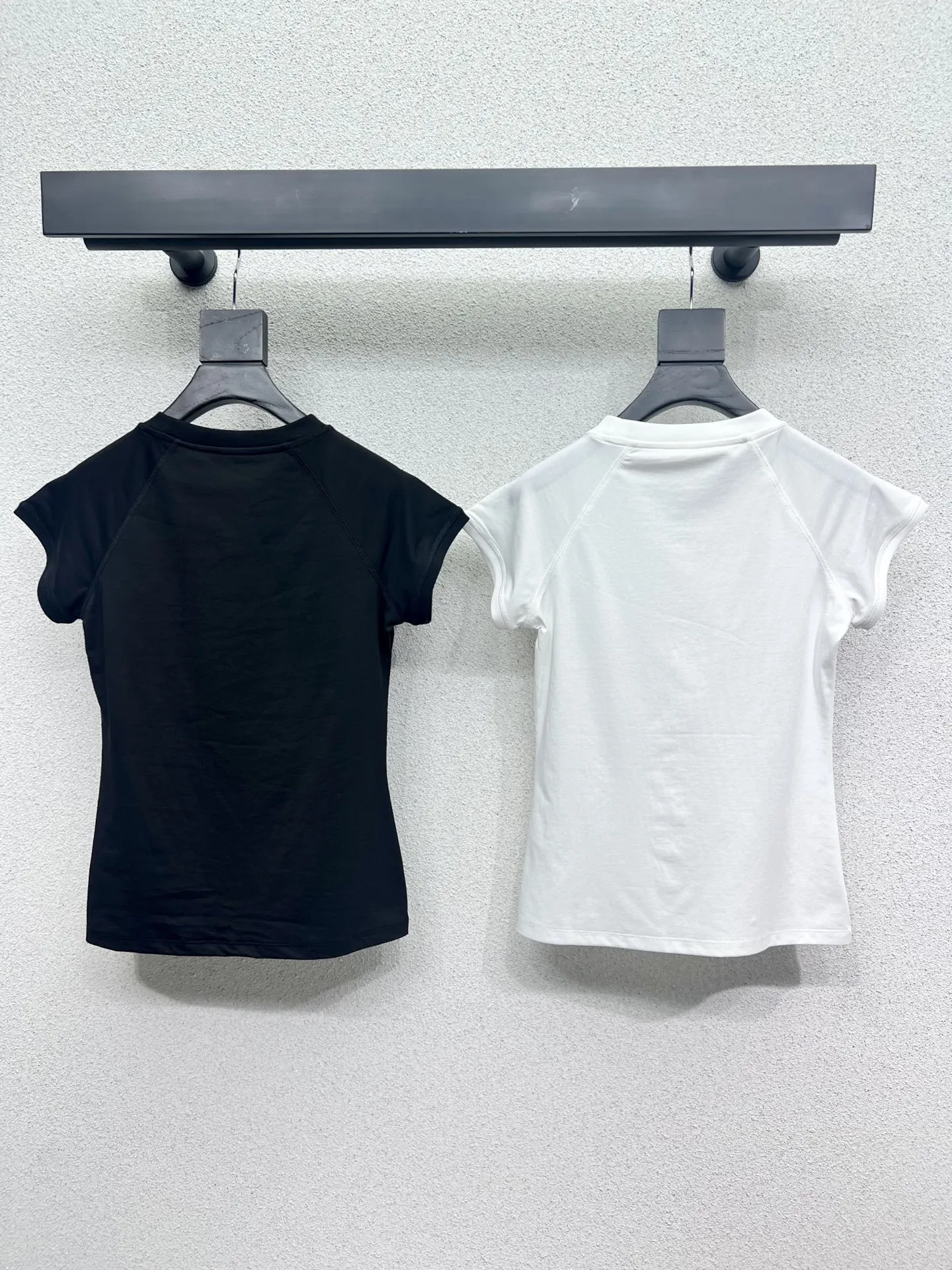 ロエウェ半袖Tシャツ新作黒白高級 - 画像 (9)