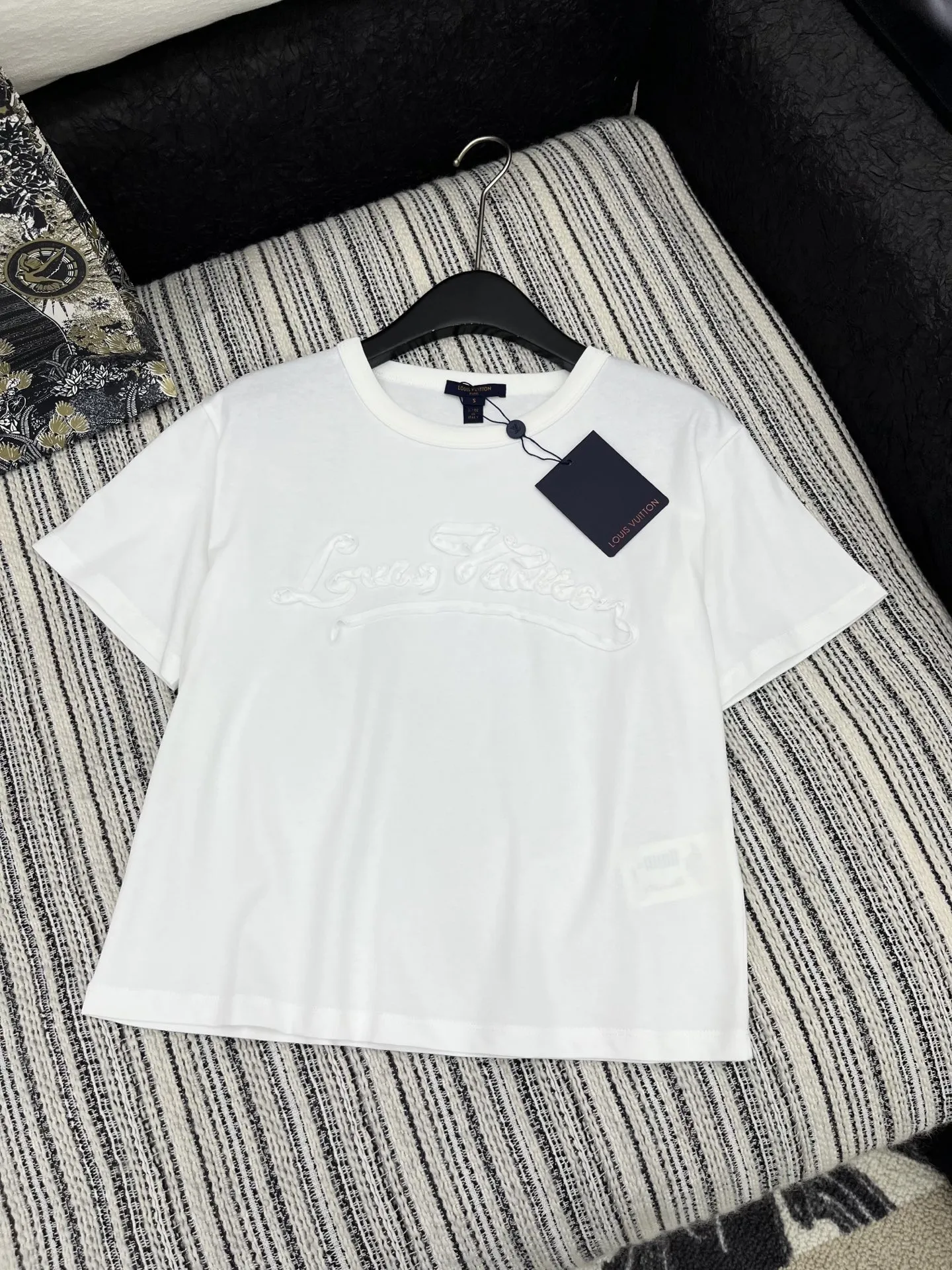 Louis Vuitton 2025新作白アルファベット半袖Tシャツ