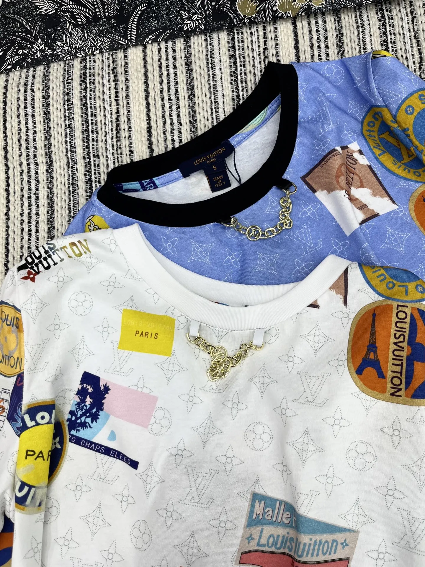 LOUIS VUITTON新作白黒プリント半袖Tシャツ - 画像 (5)