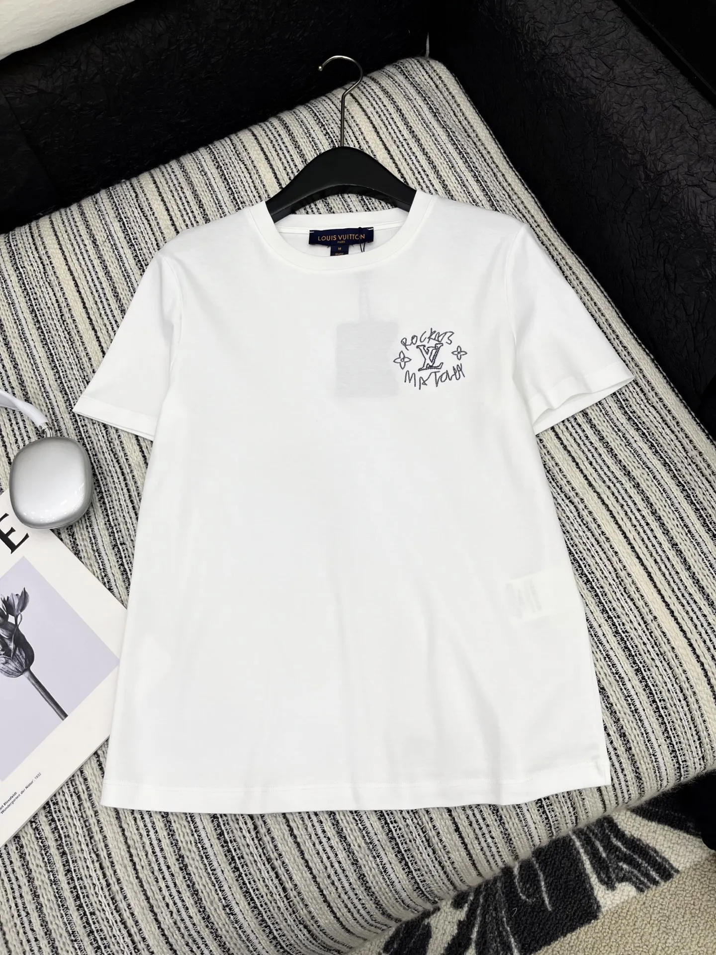 Louis Vuitton 黒 新作プリント半袖Tシャツ - 画像 (3)