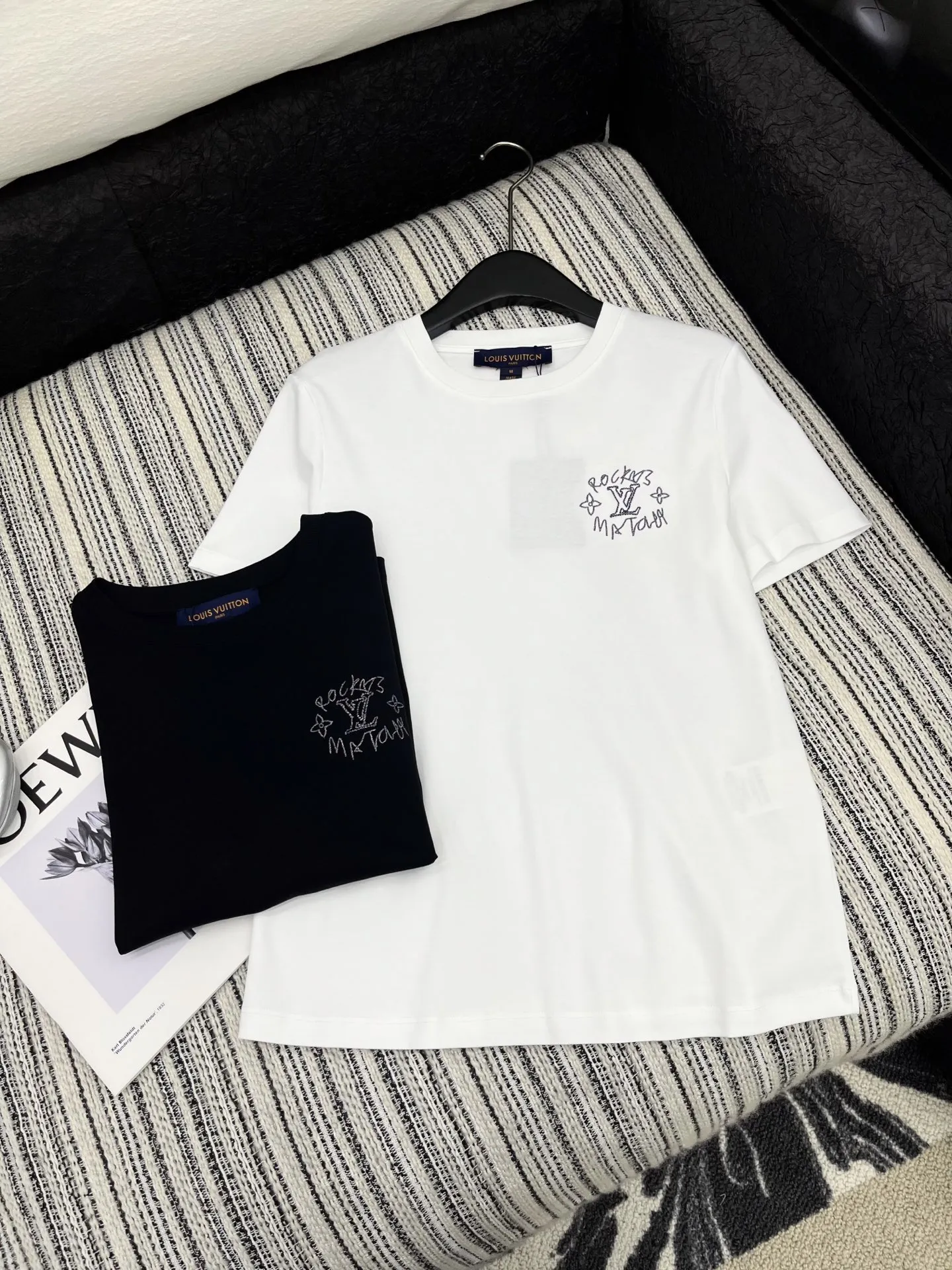 Louis Vuitton 黒 新作プリント半袖Tシャツ - 画像 (5)