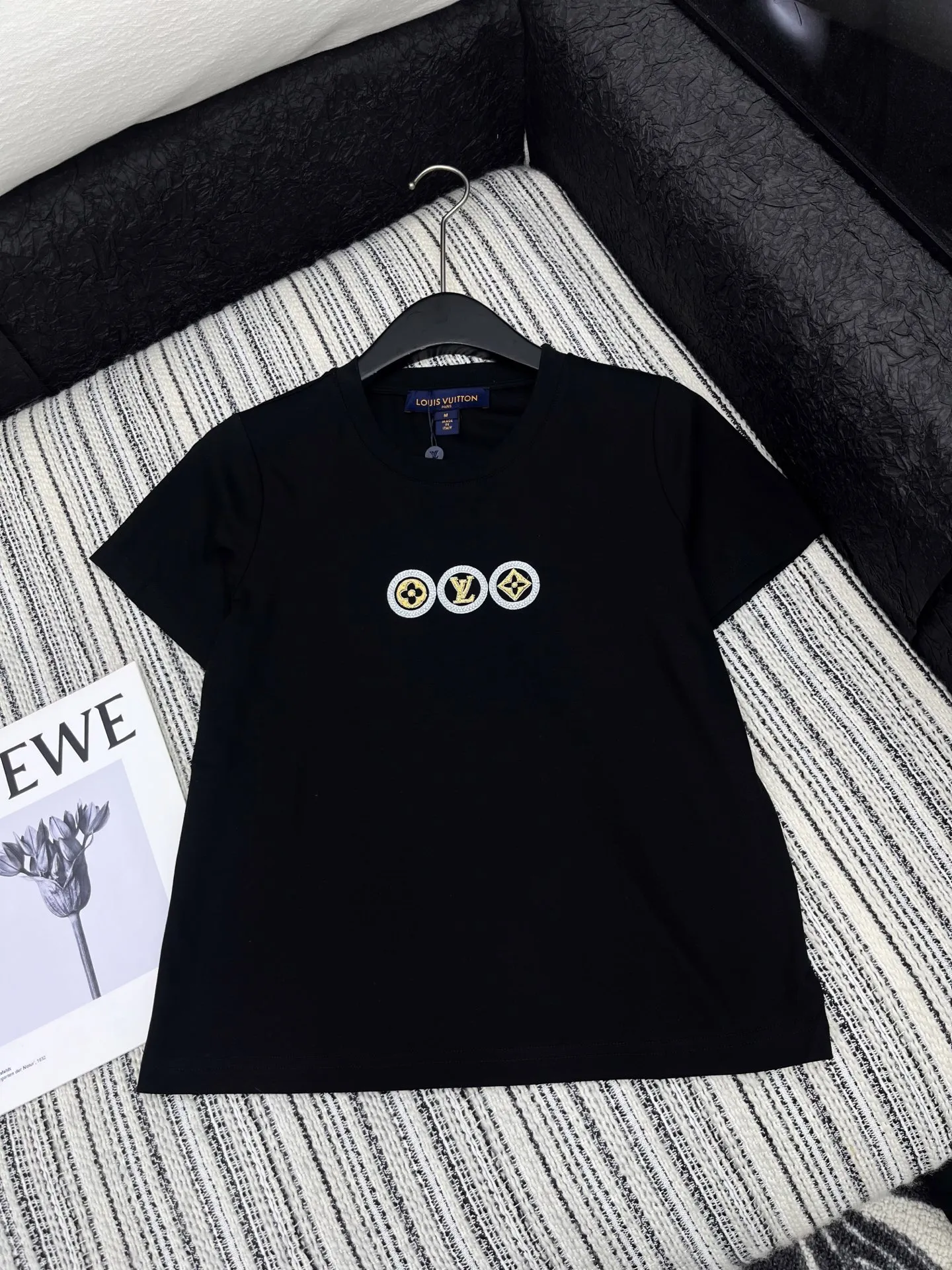 Louis Vuitton 黒 新作プリント半袖Tシャツ