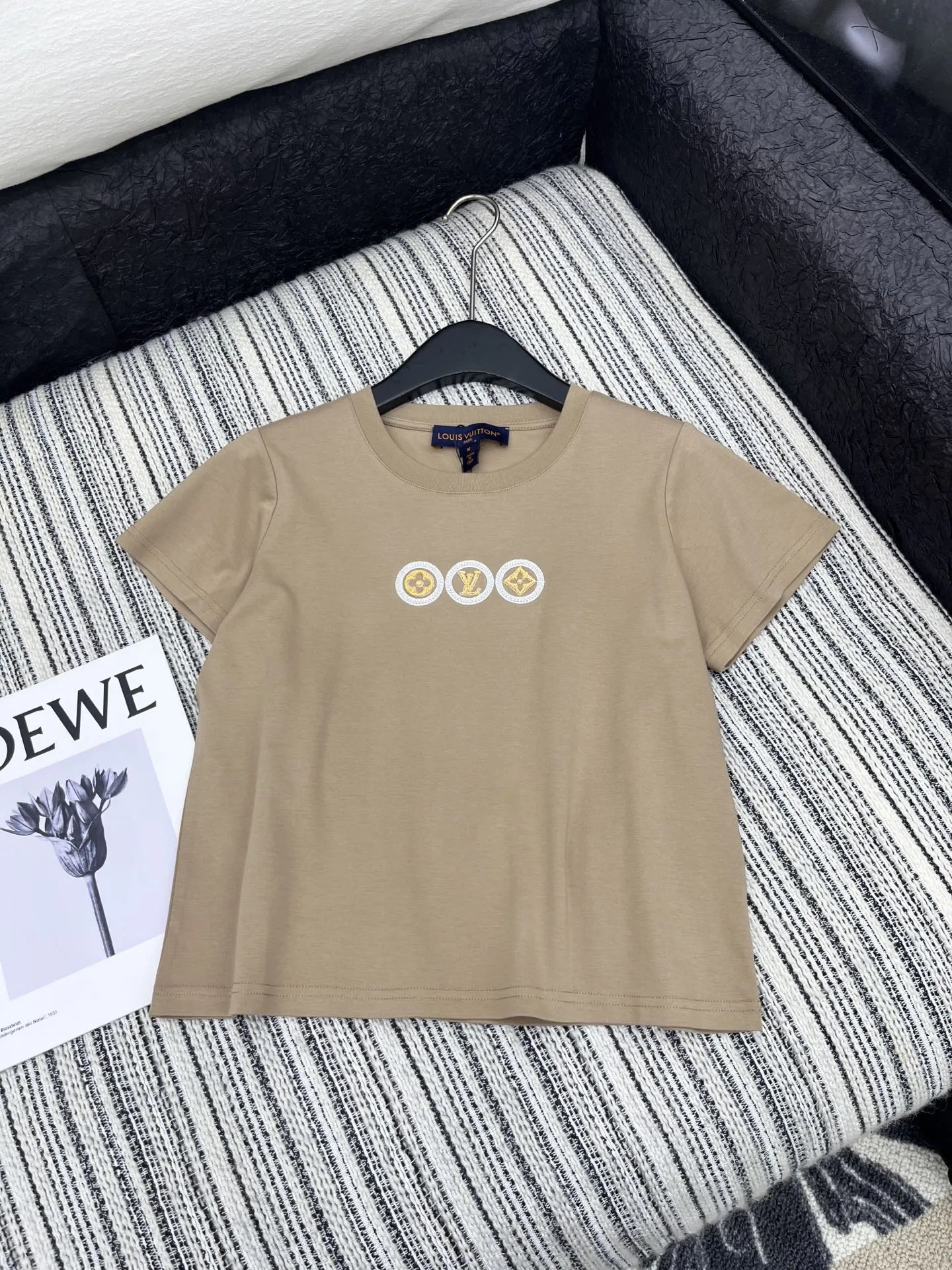 Louis Vuitton 黒 新作プリント半袖Tシャツ - 画像 (4)